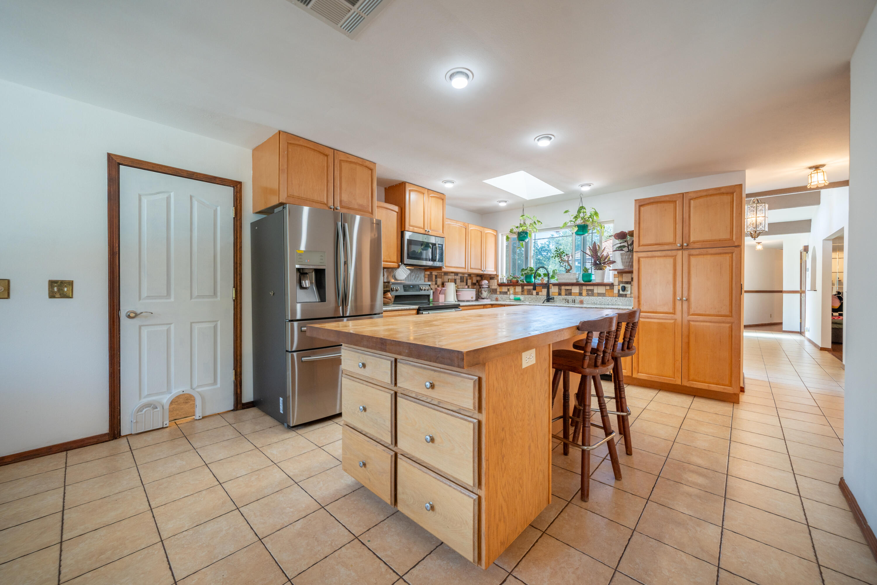 main property photo 18