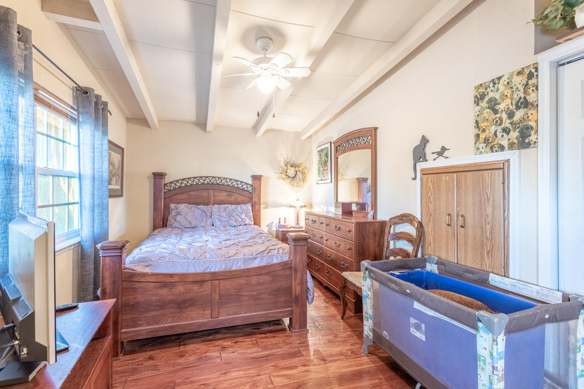 main property photo 13
