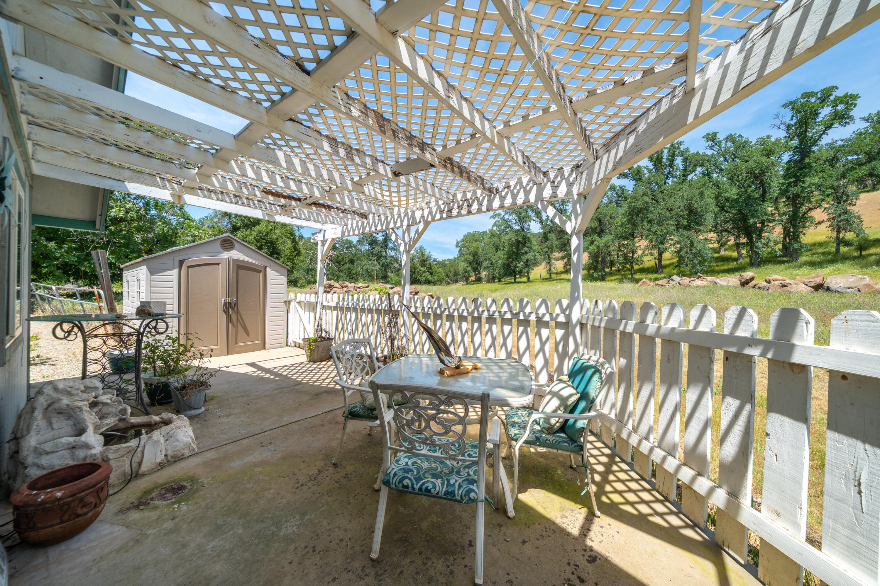main property photo 30