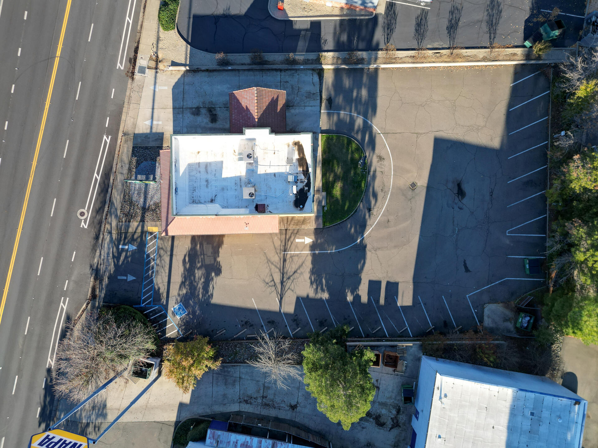 main property photo 9