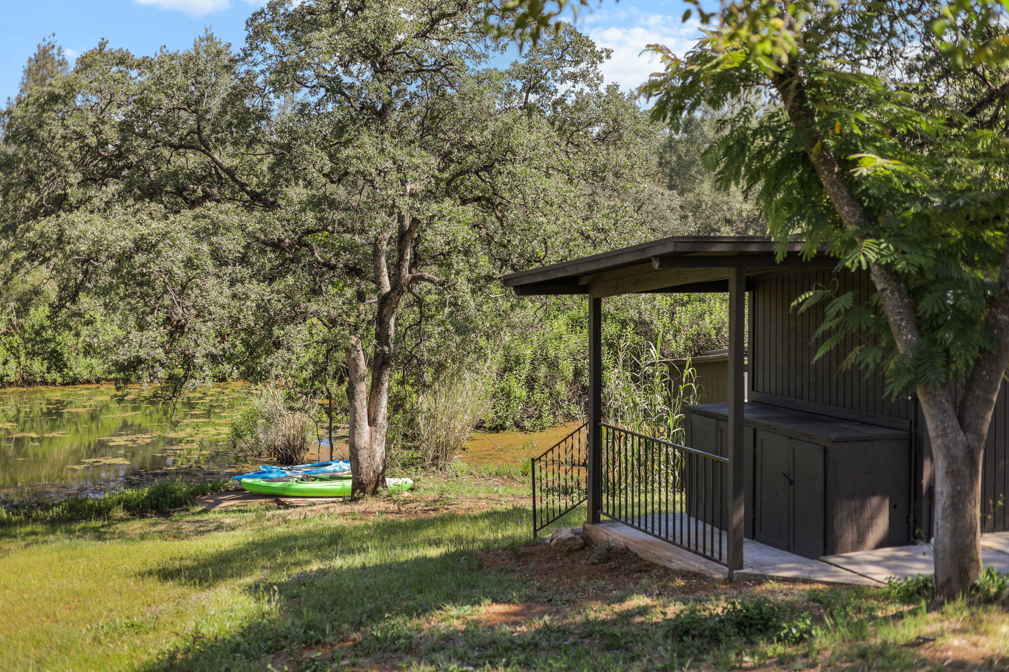 main property photo 42