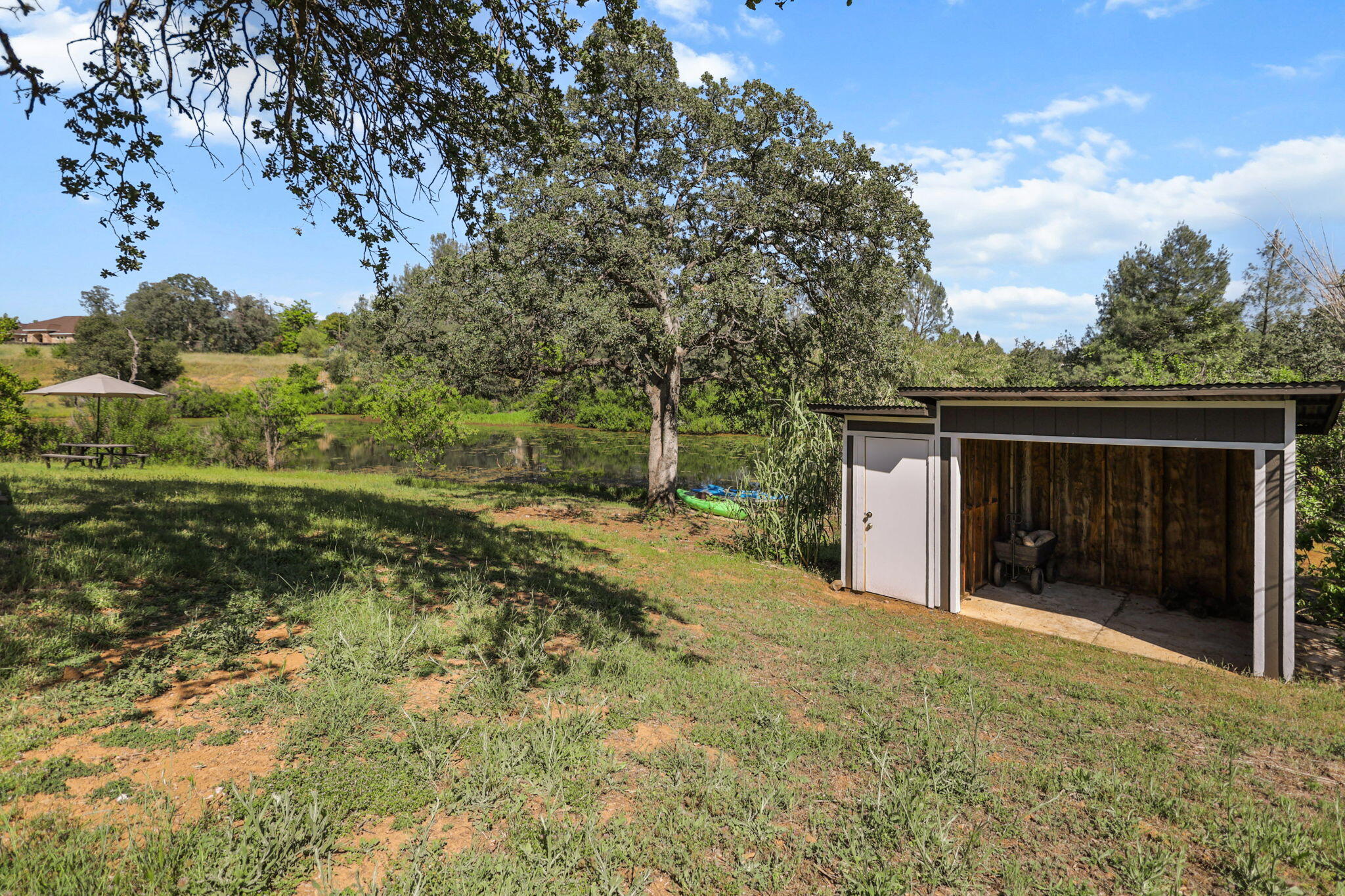 main property photo 45
