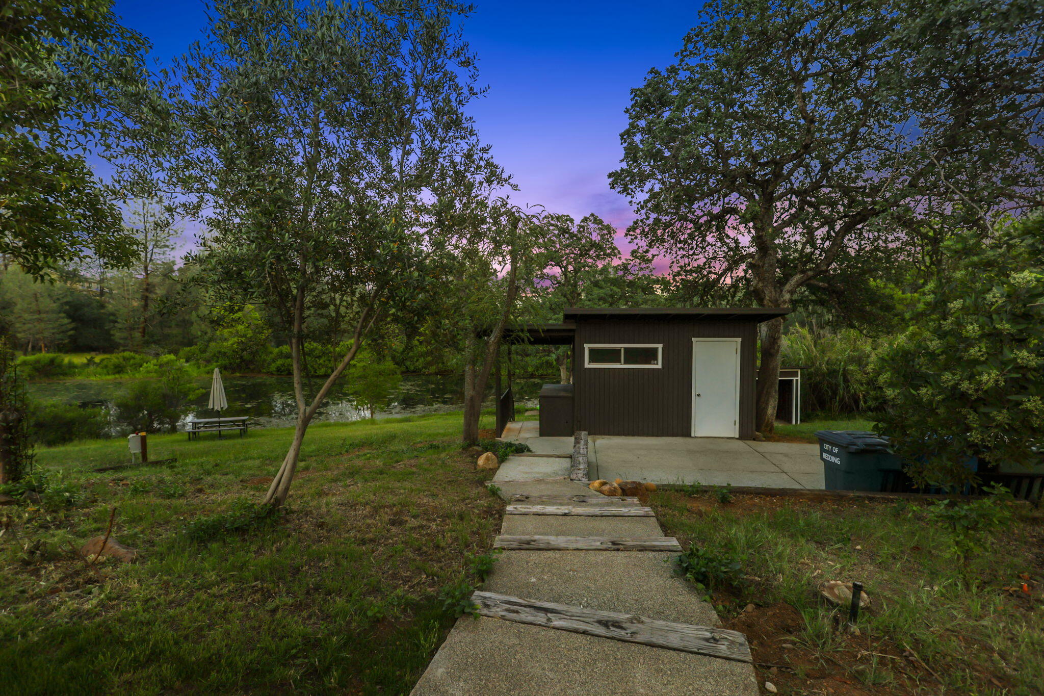 main property photo 59