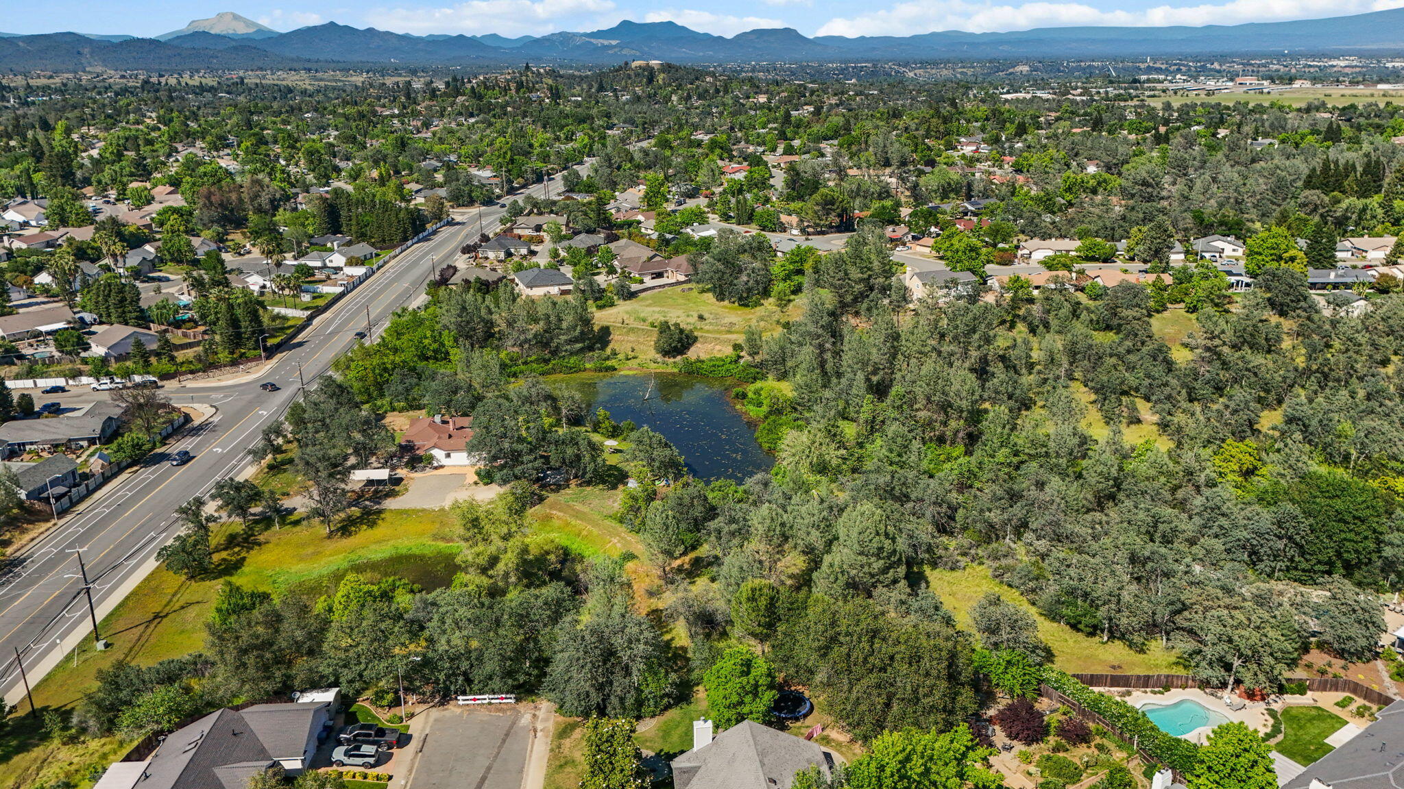 main property photo 75