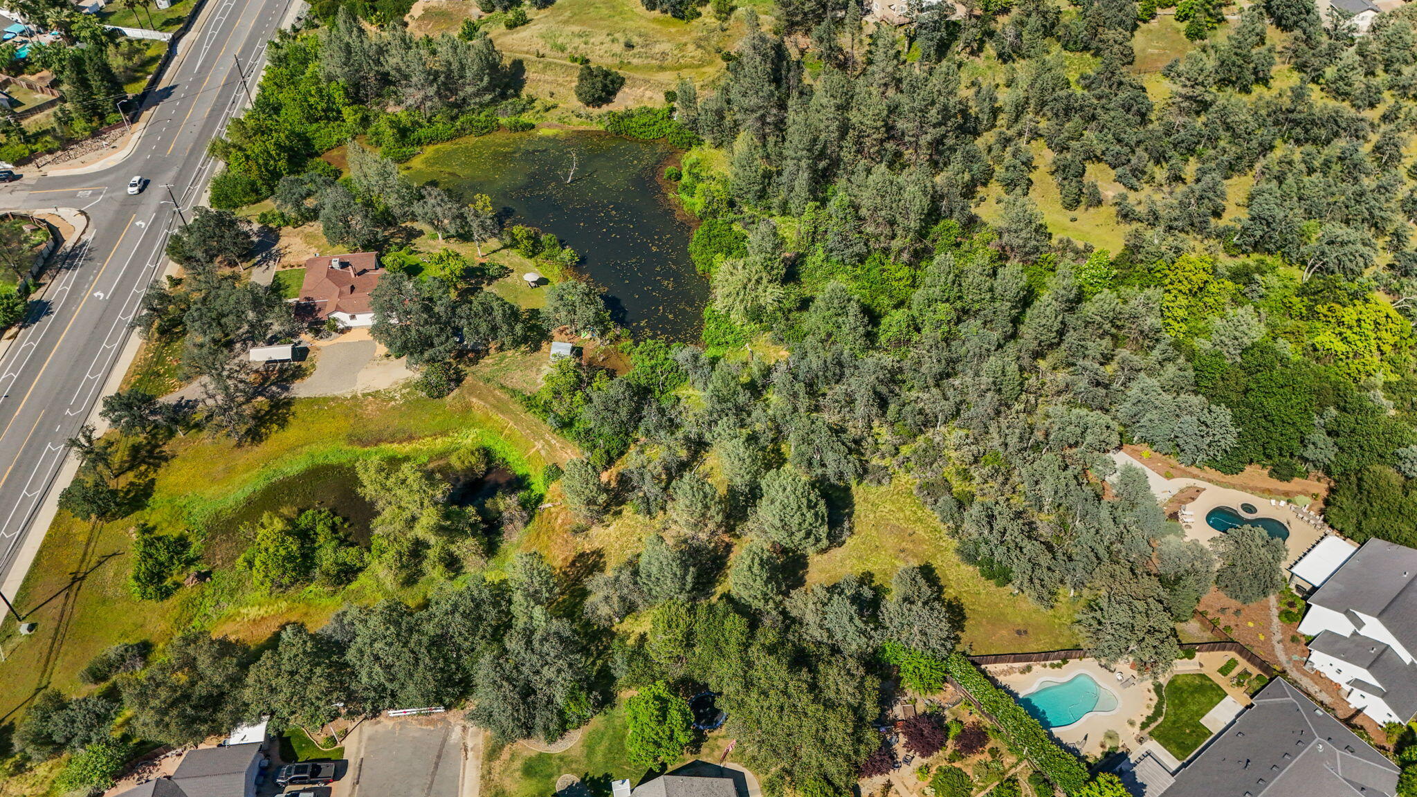 main property photo 76