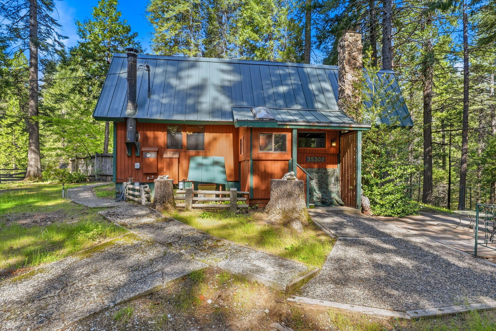 main property photo 3
