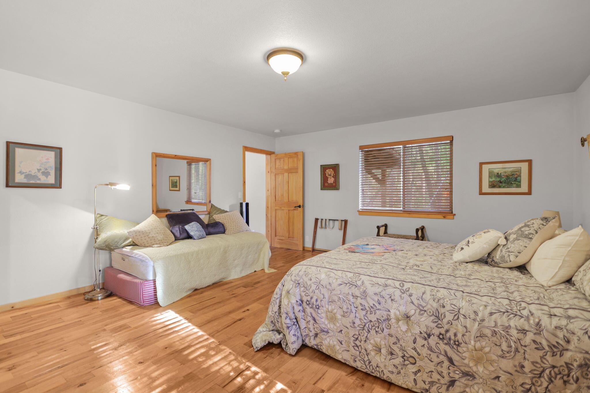 main property photo 75