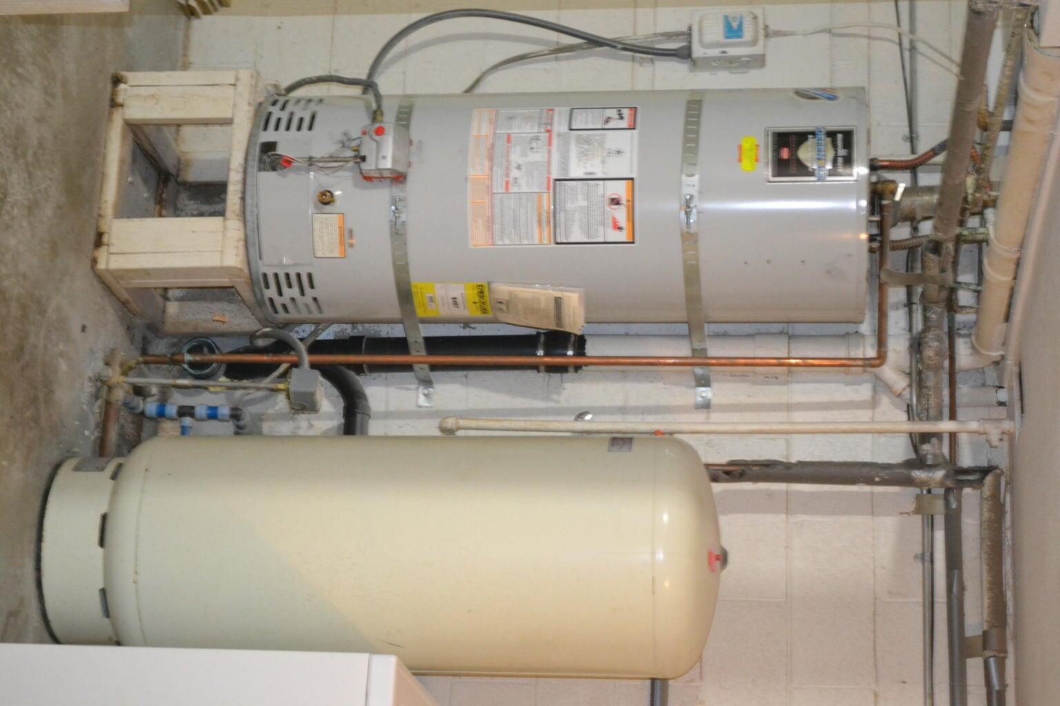 main property photo 30