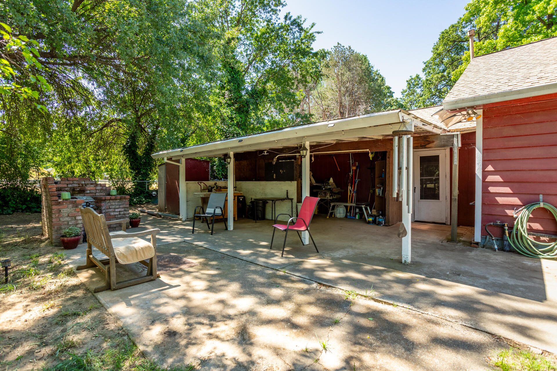 main property photo 20