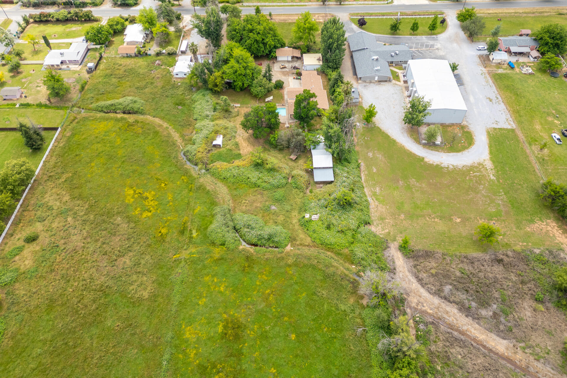 main property photo 24