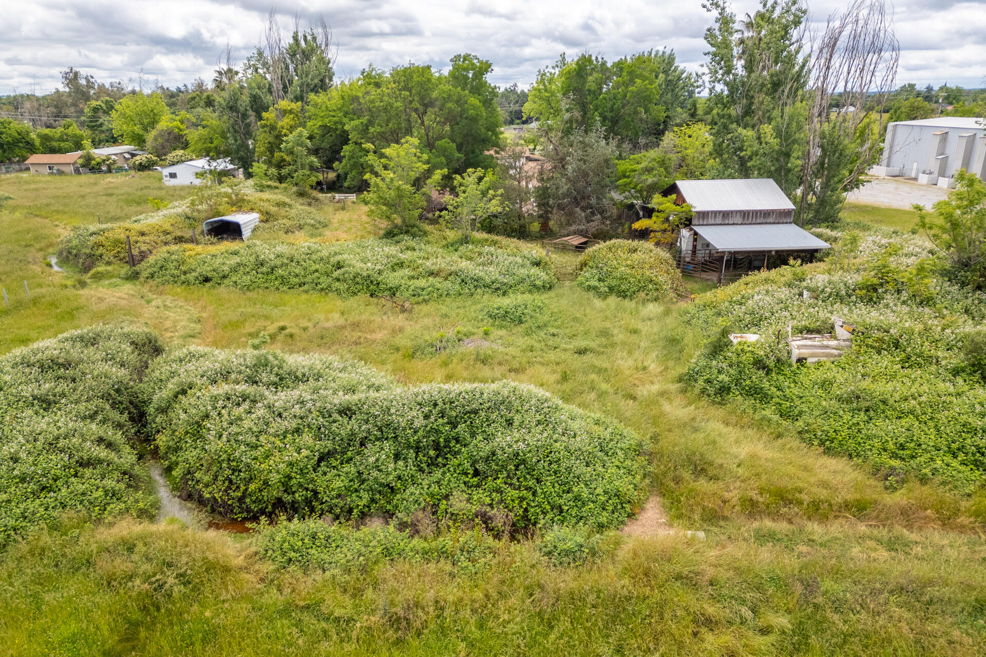 main property photo 26