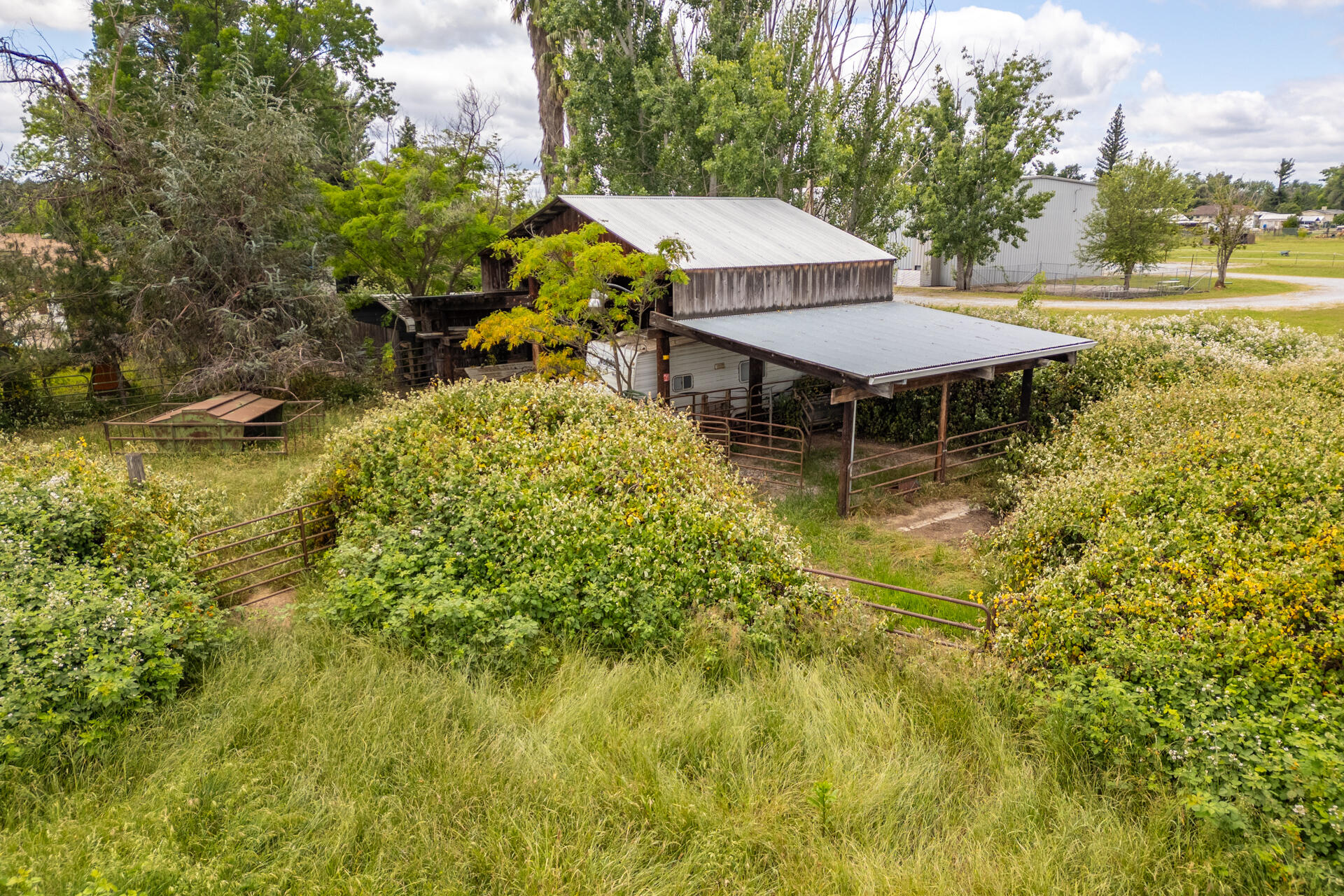 main property photo 27