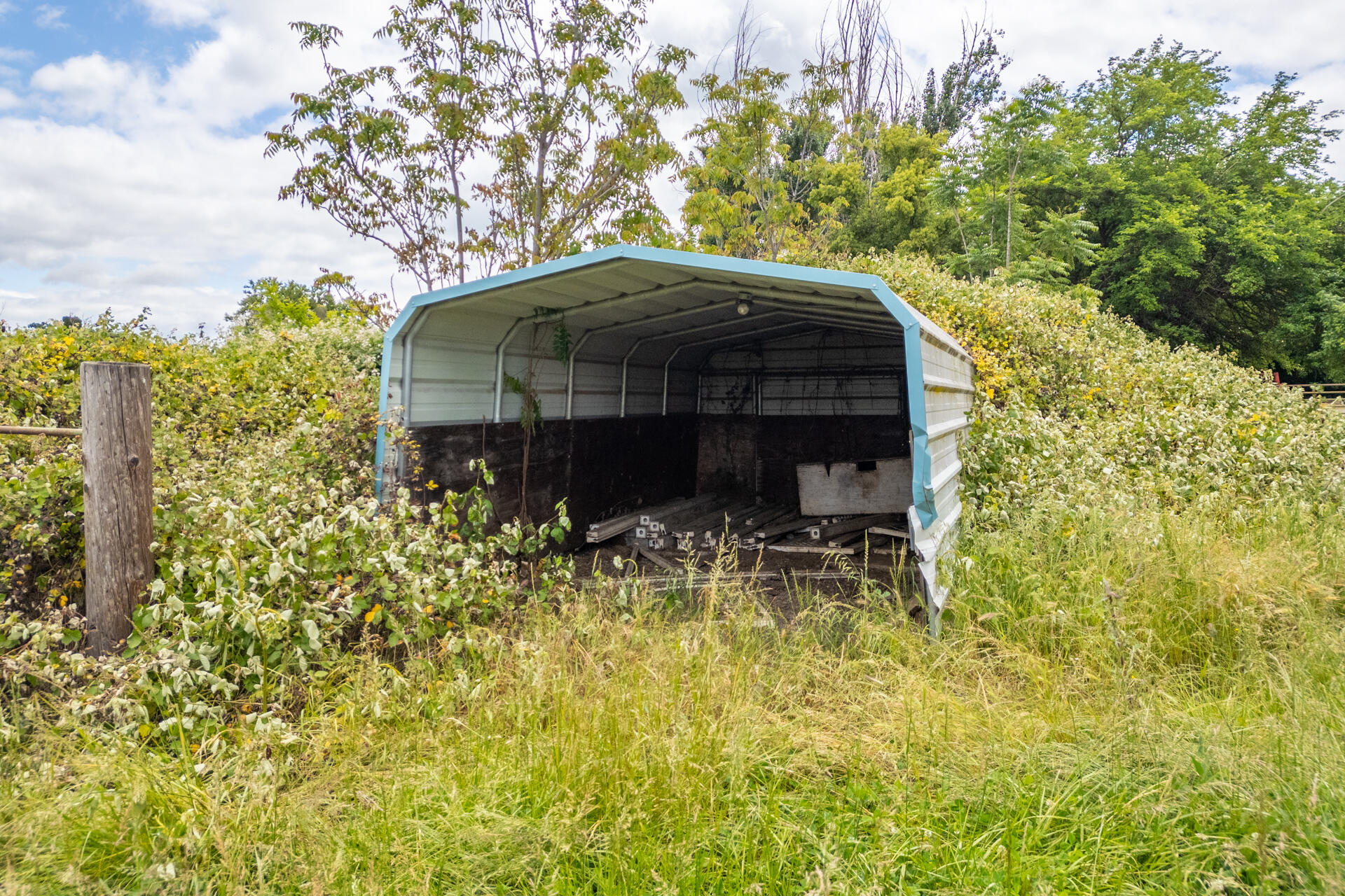 main property photo 29