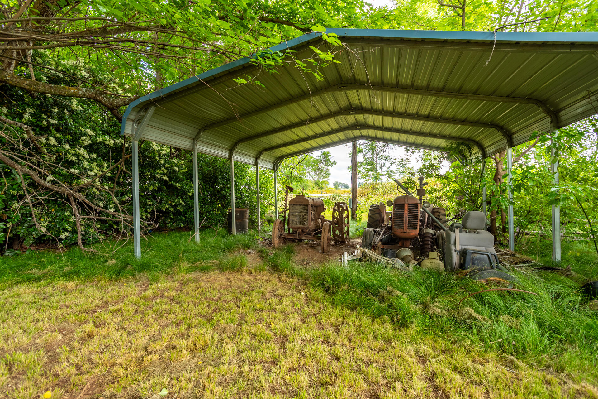 main property photo 31