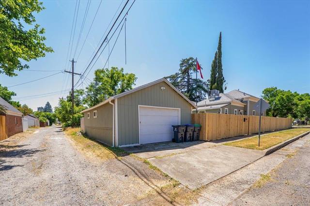 main property photo 51