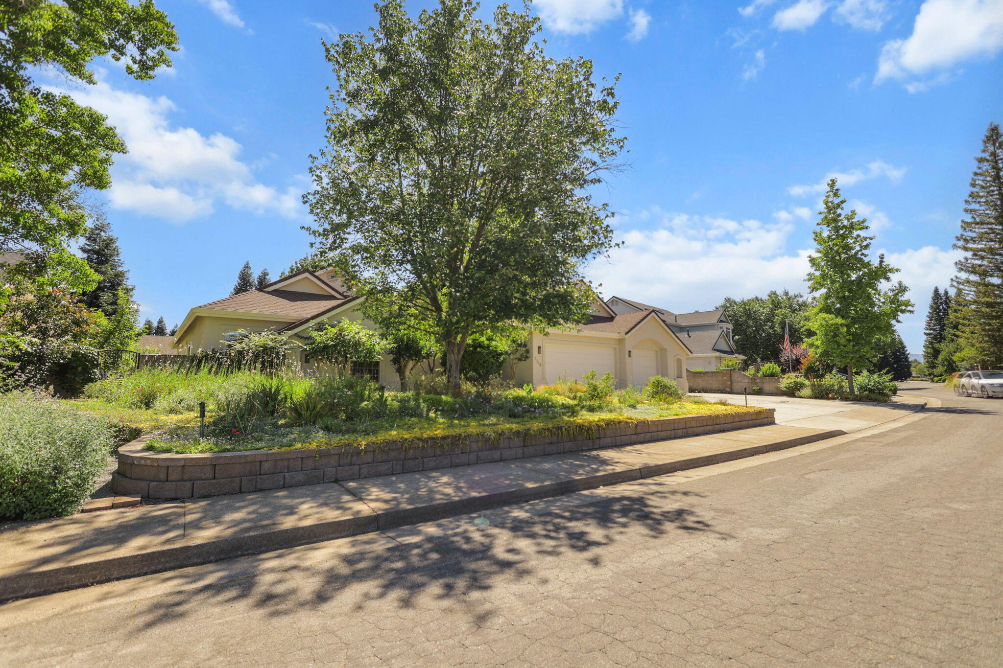 main property photo 111