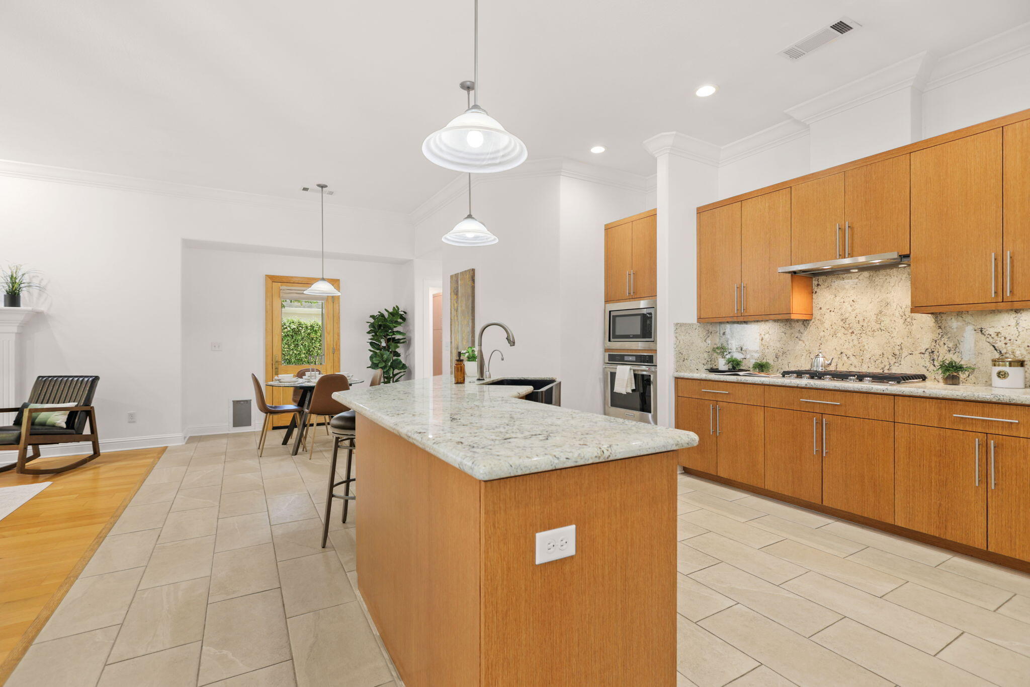 main property photo 51