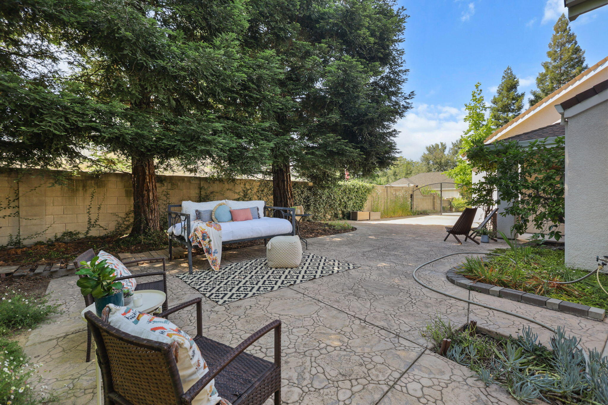 main property photo 93