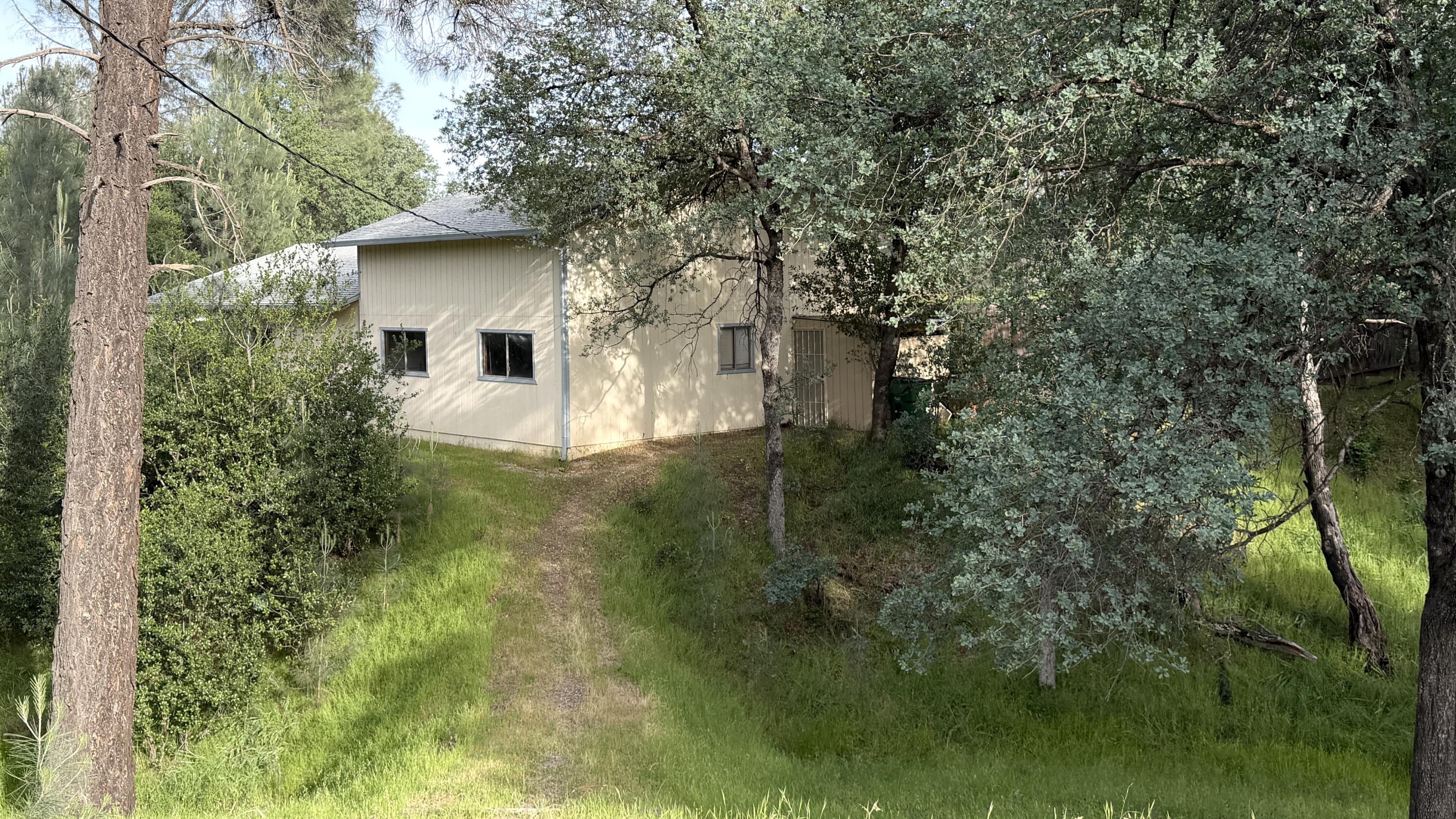main property photo 33