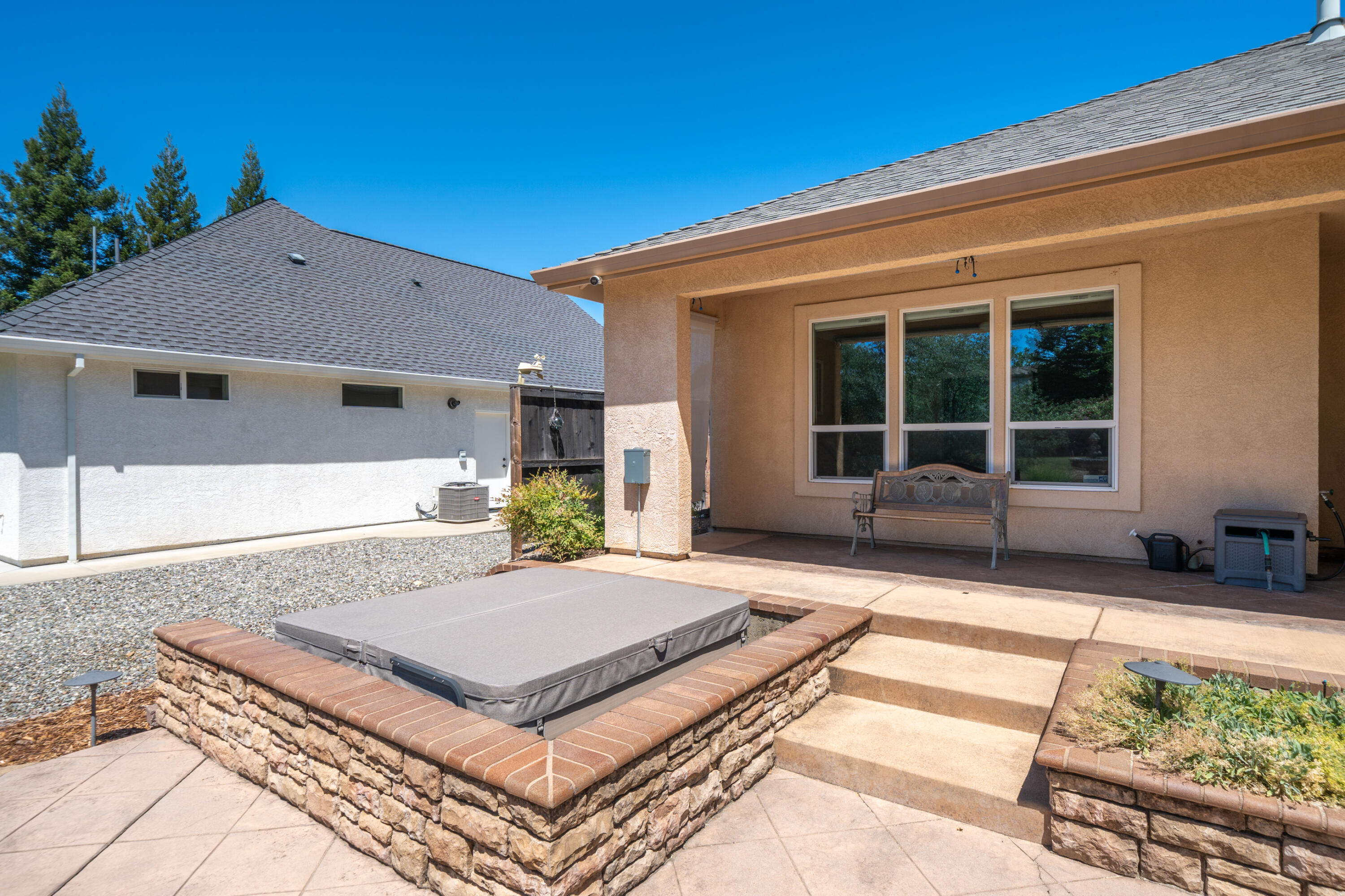main property photo 60