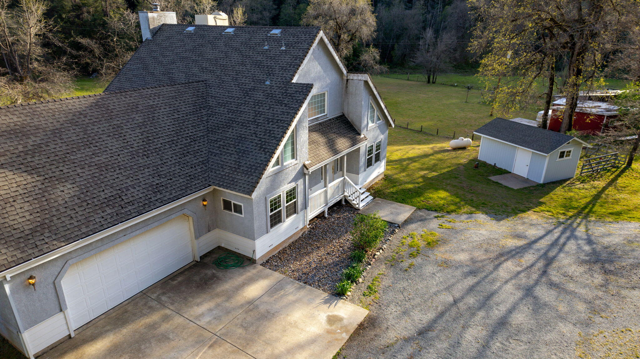main property photo 59
