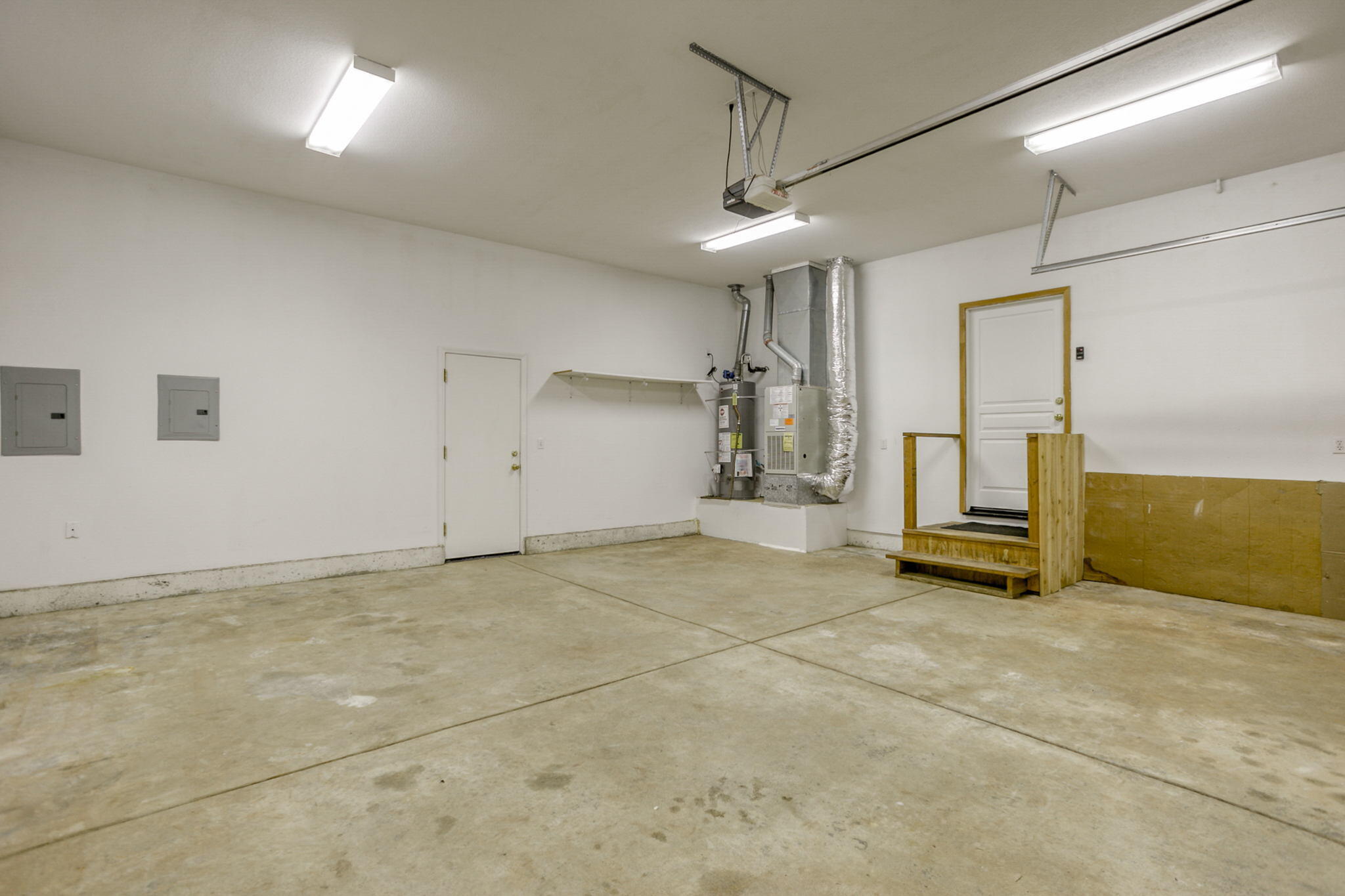 main property photo 60