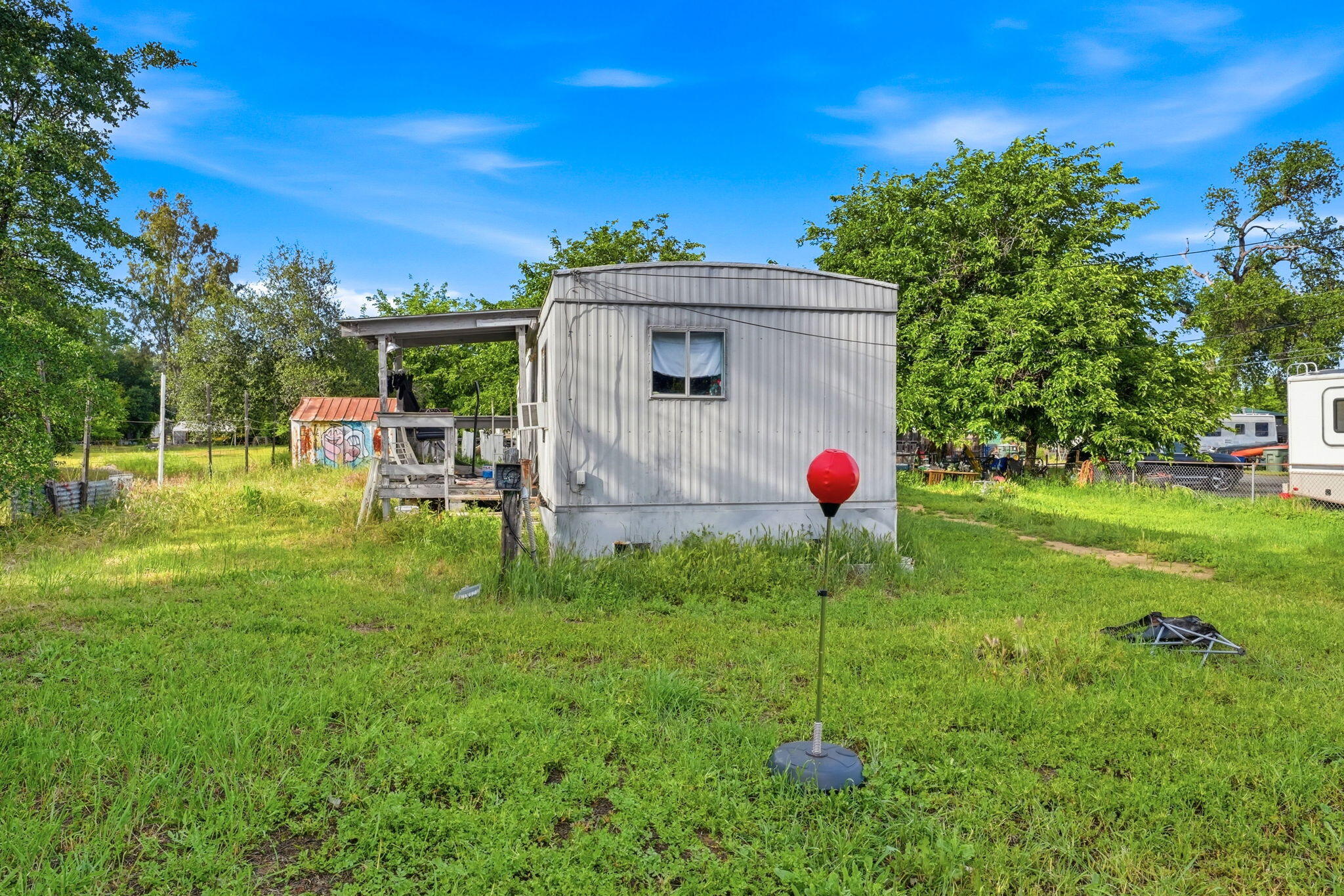 main property photo 45