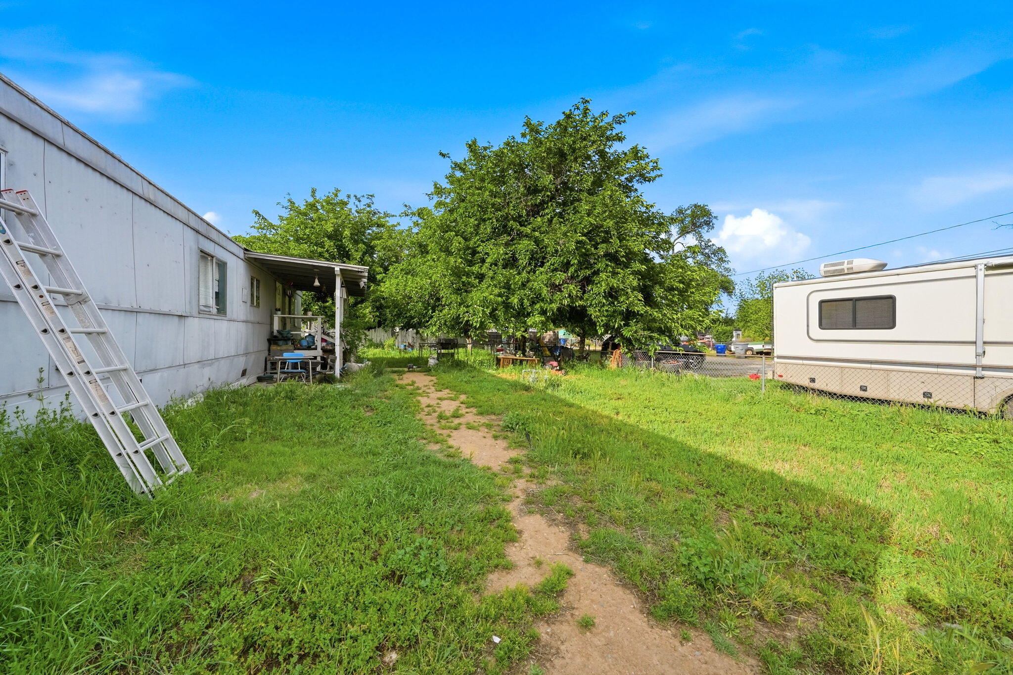 main property photo 49