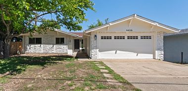 image of property with 4 Bed | 2 Bath | 2,490 Sqft