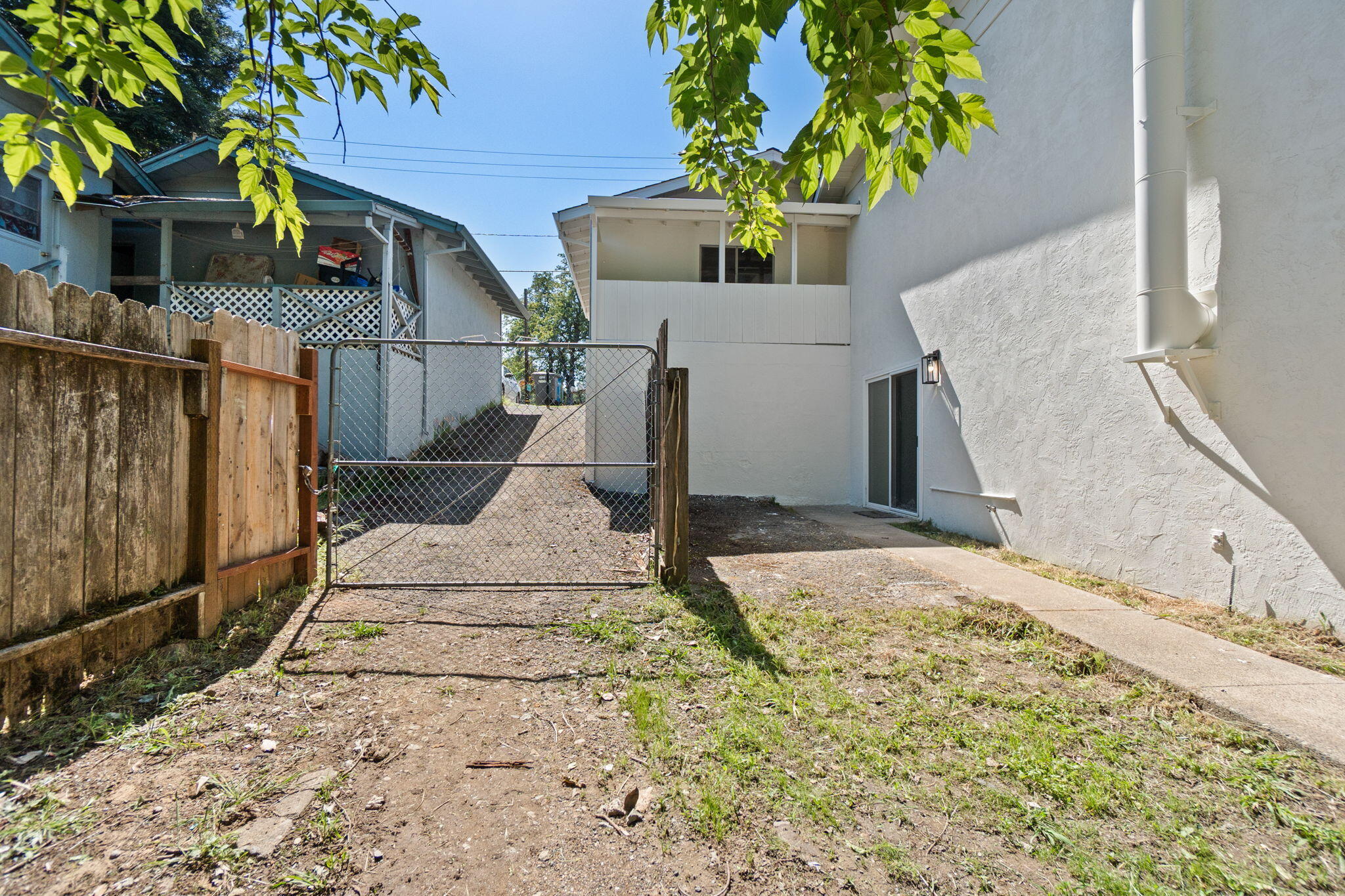 main property photo 39