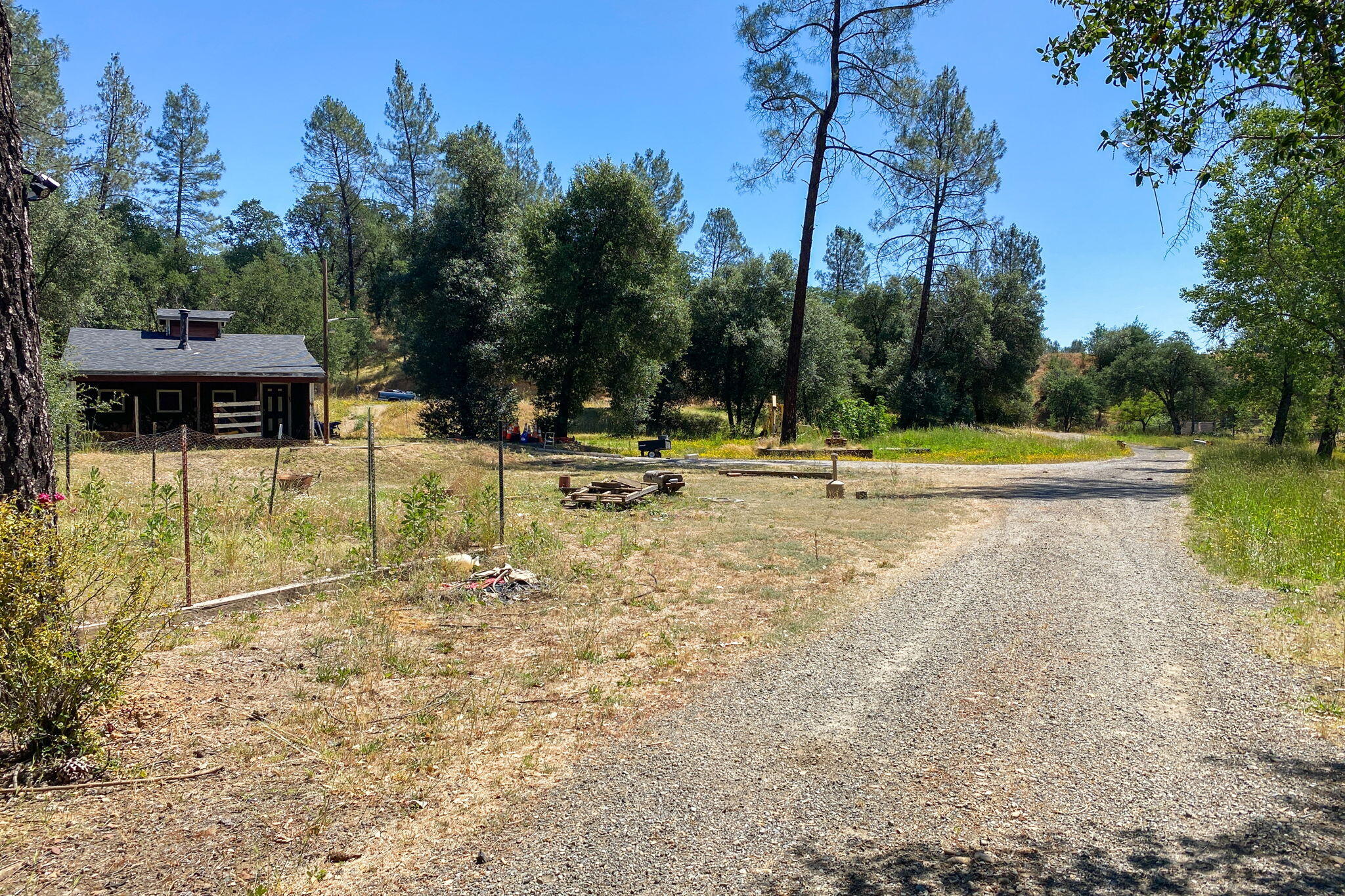 main property photo 23