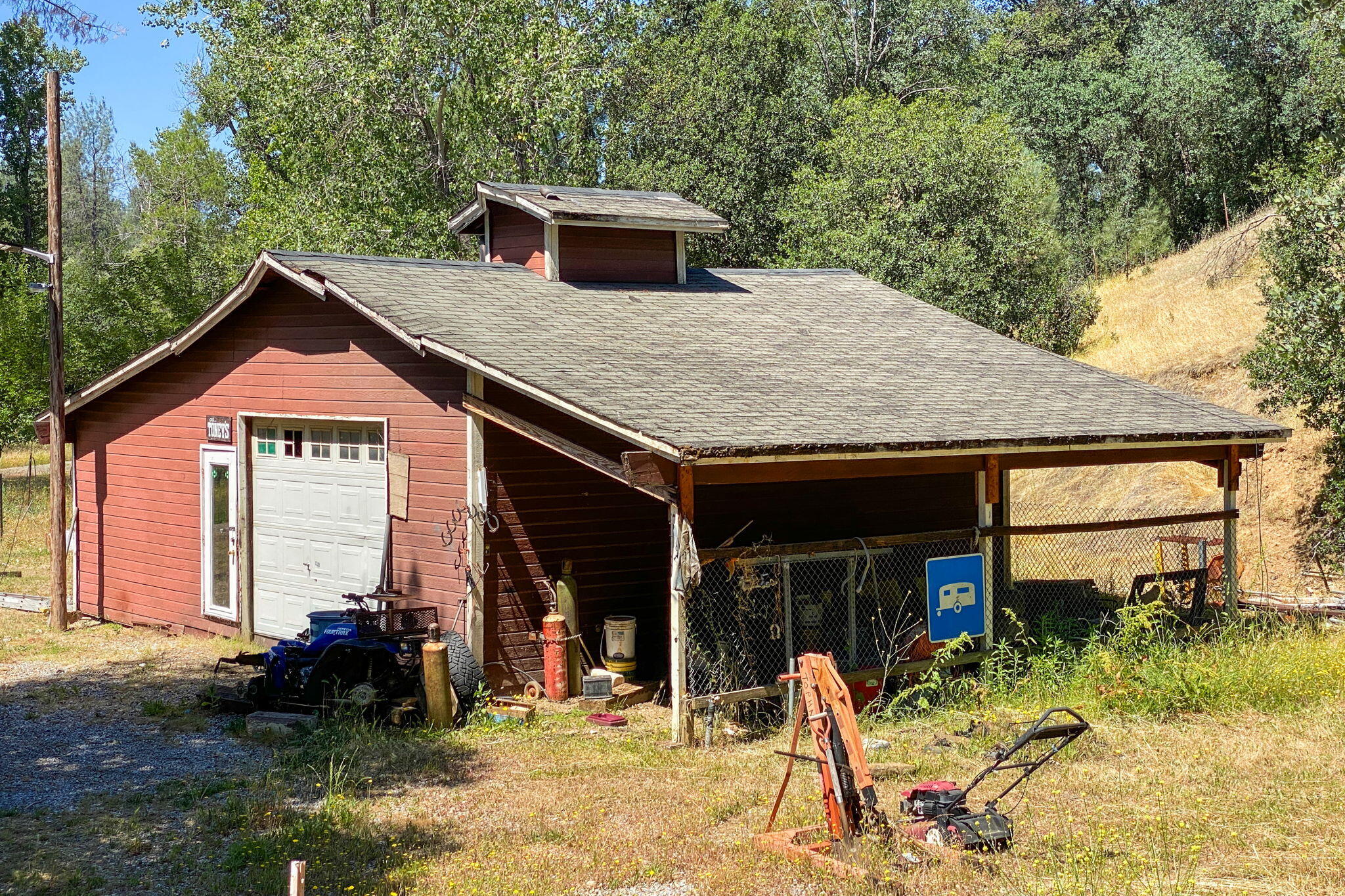 main property photo 5
