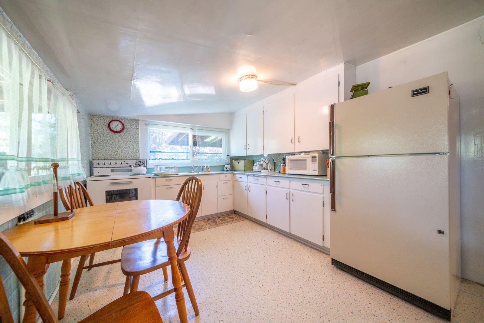 main property photo 58