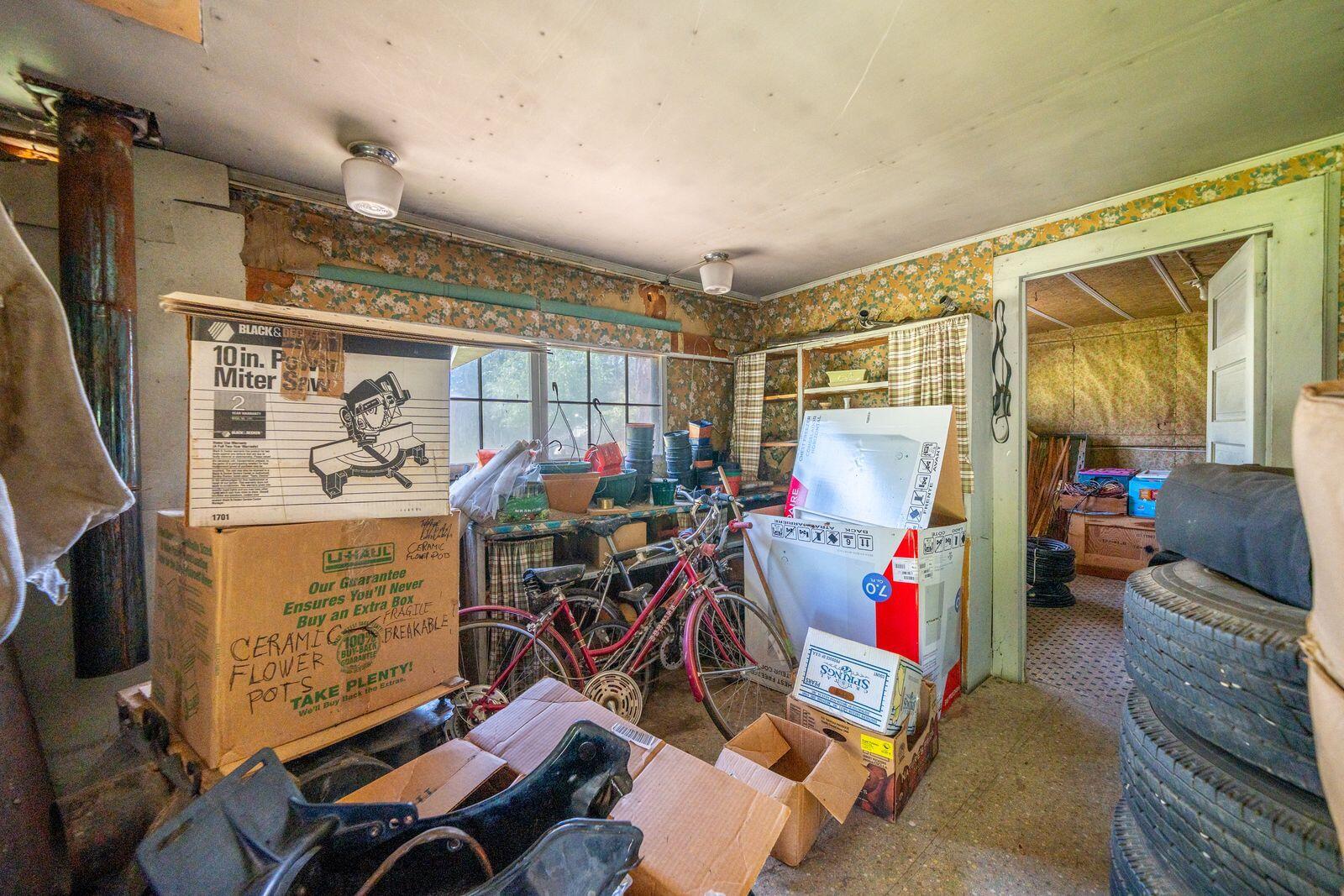 main property photo 73