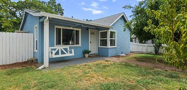 image of property with 3 Bed | 1 Bath | 843 Sqft