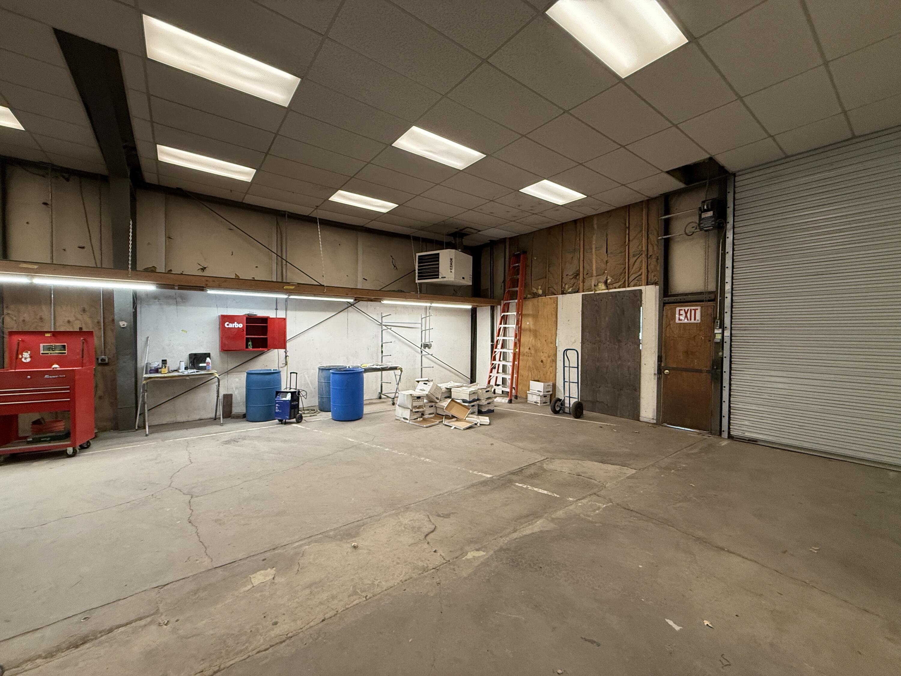 main property photo 13