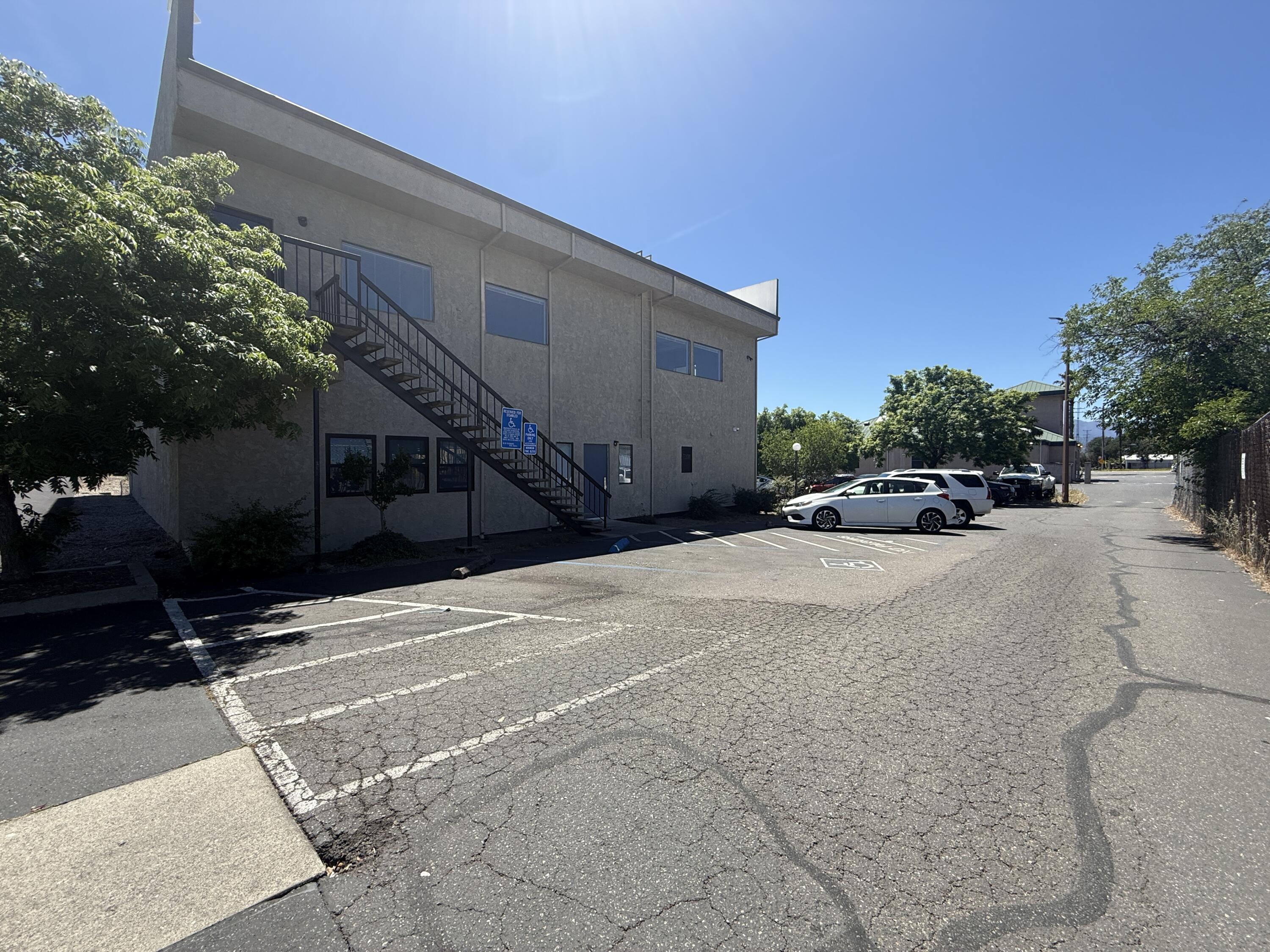 main property photo 24