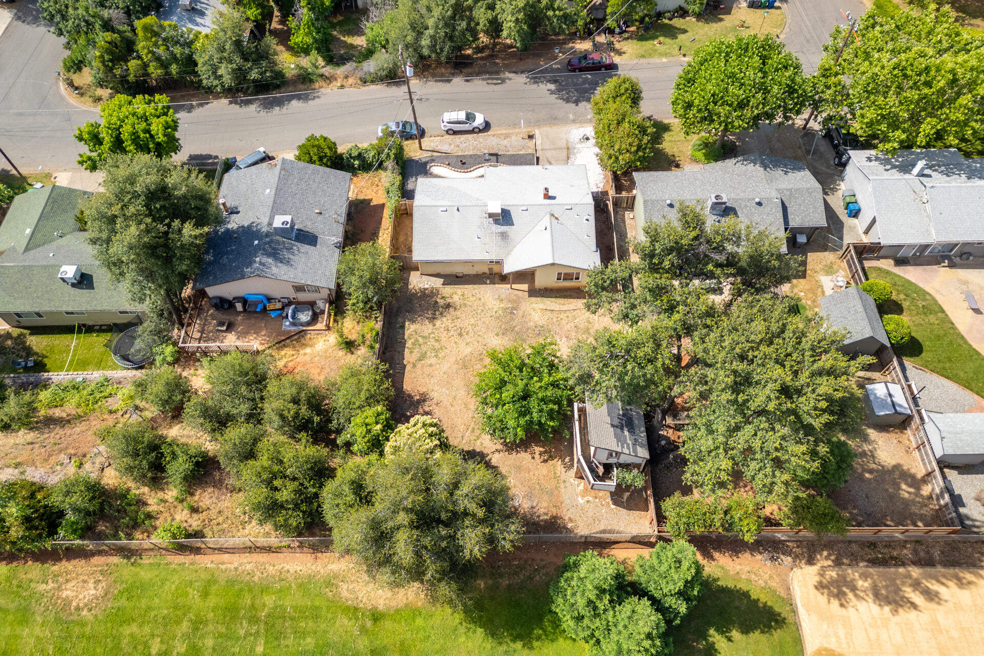 main property photo 27
