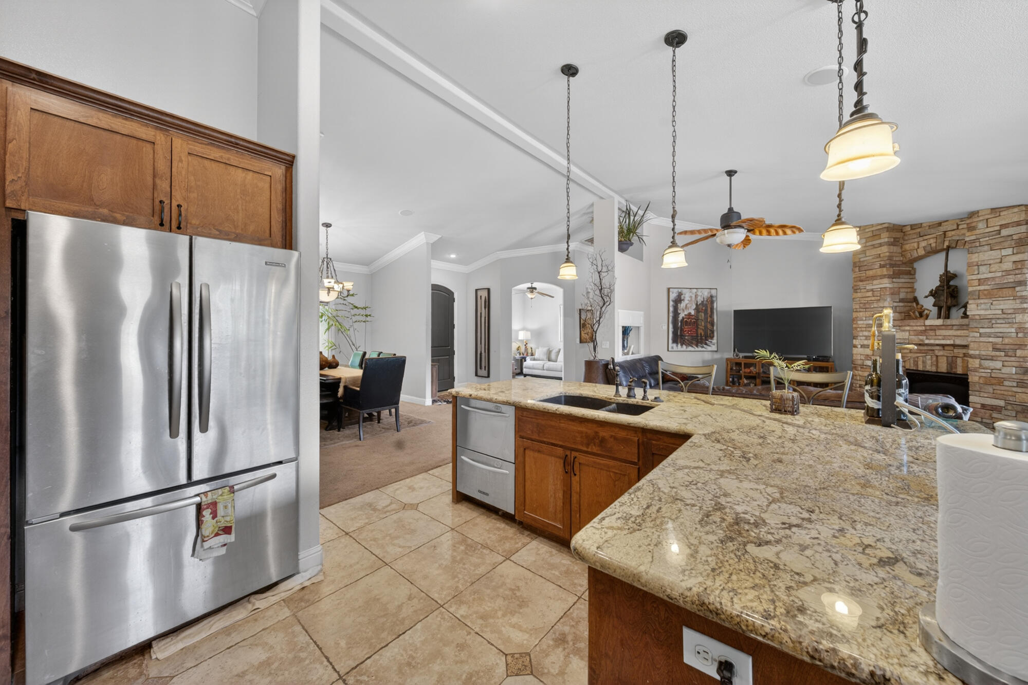 main property photo 12
