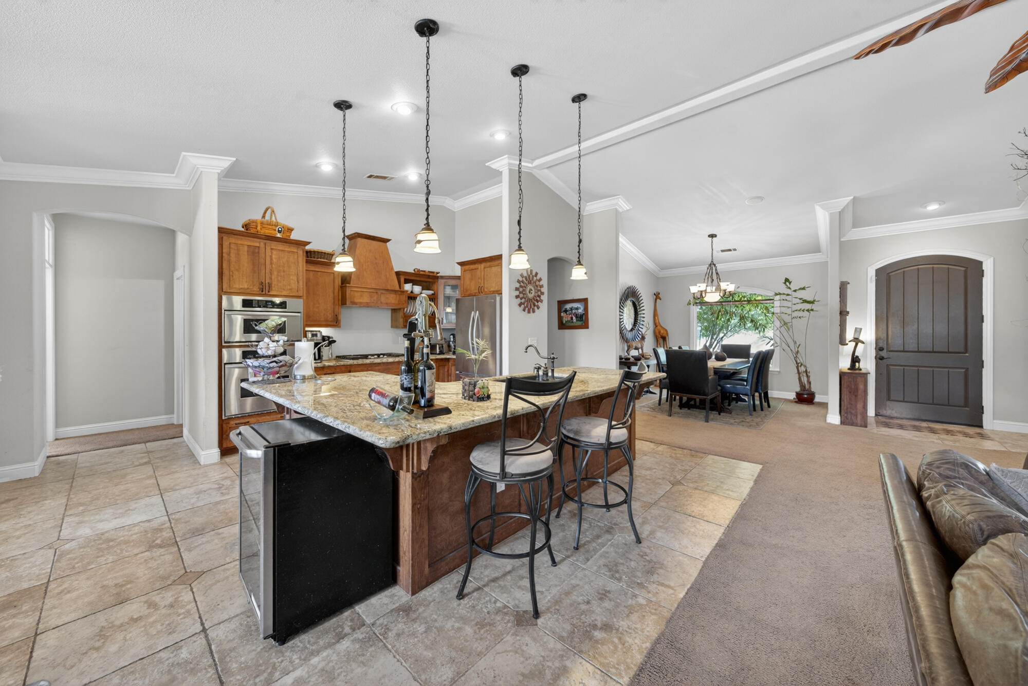 main property photo 8