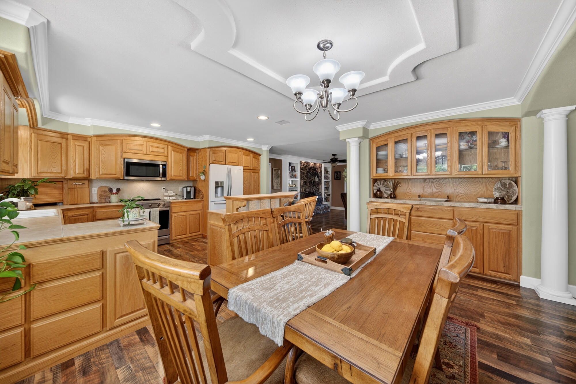 main property photo 9
