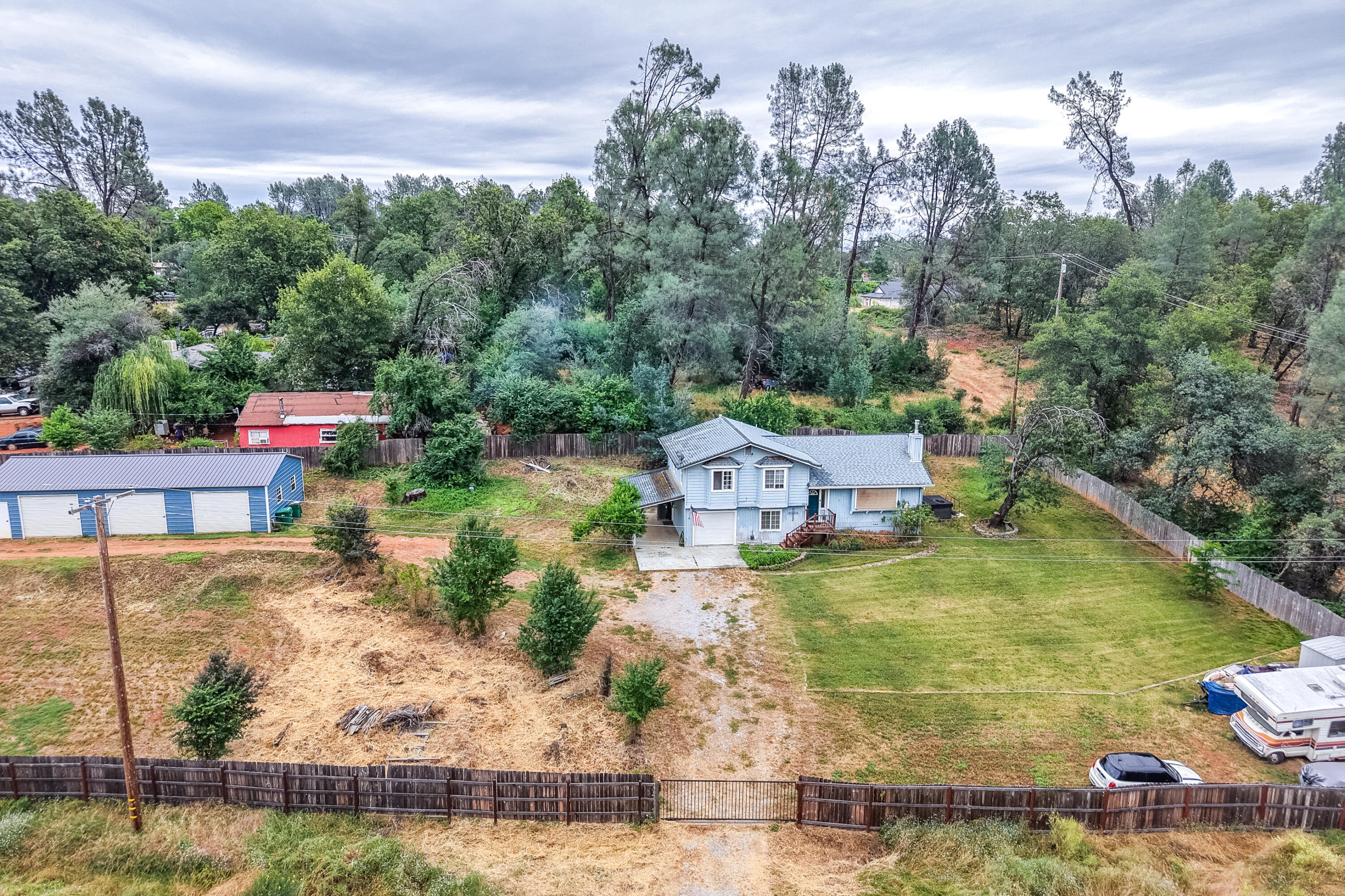 main property photo 10