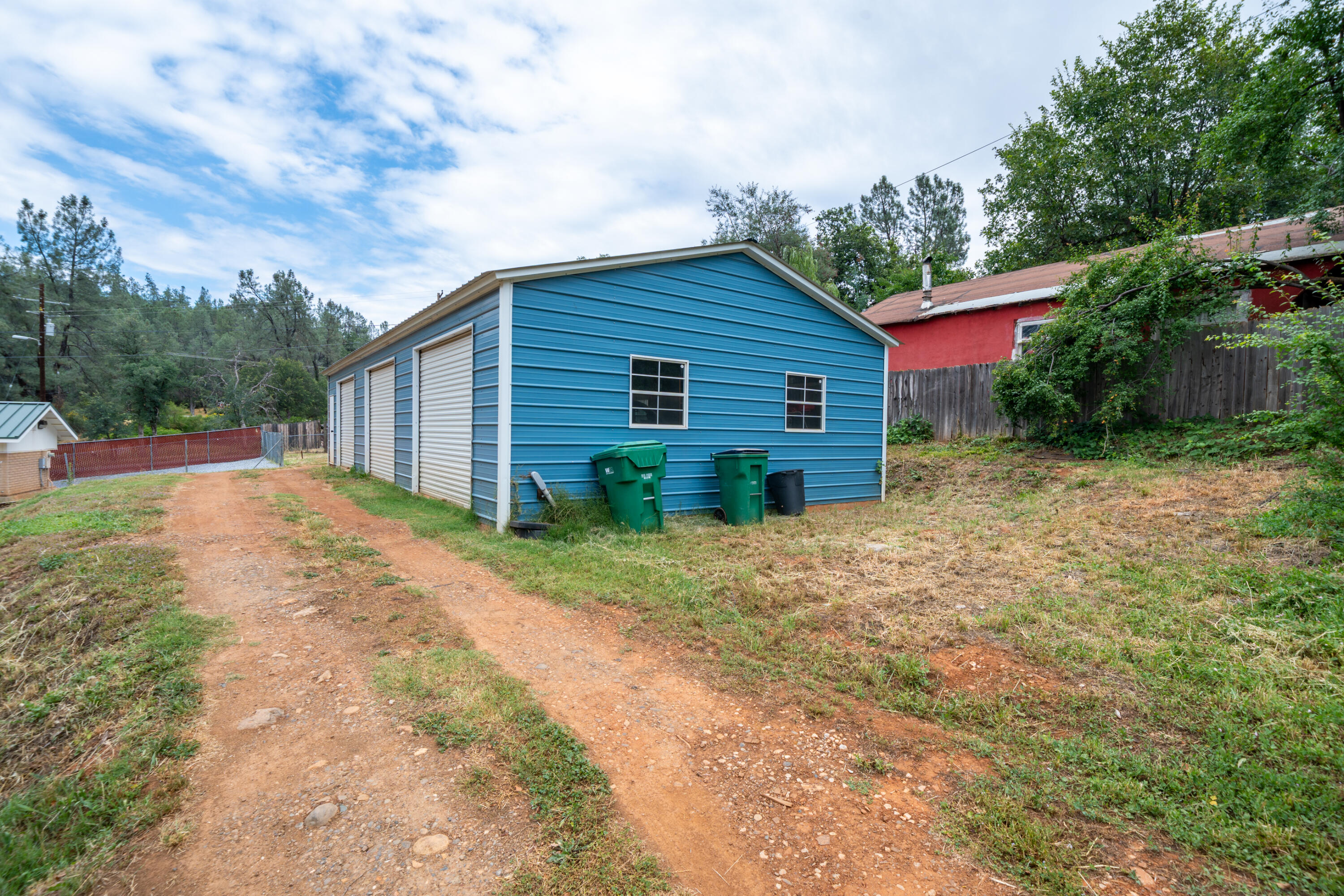 main property photo 76