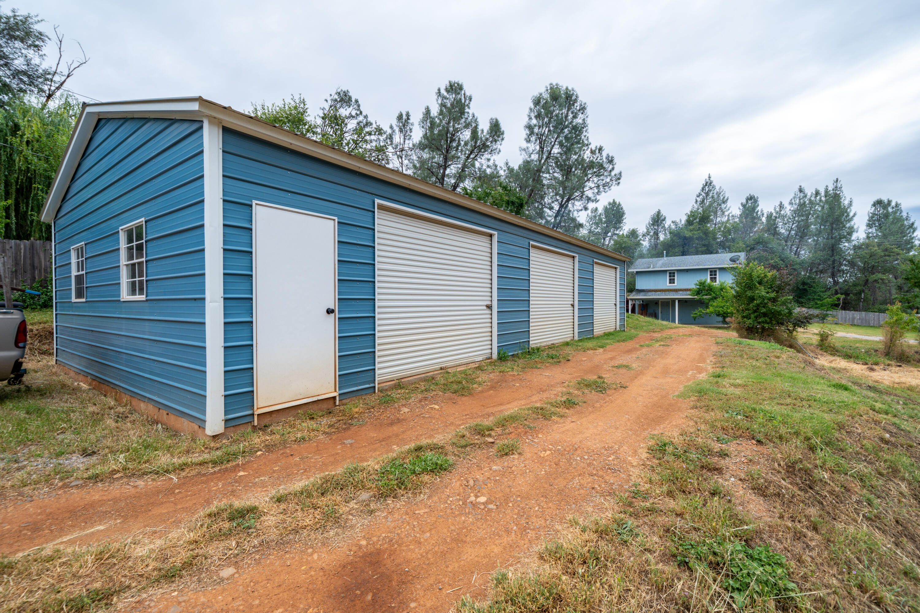 main property photo 79