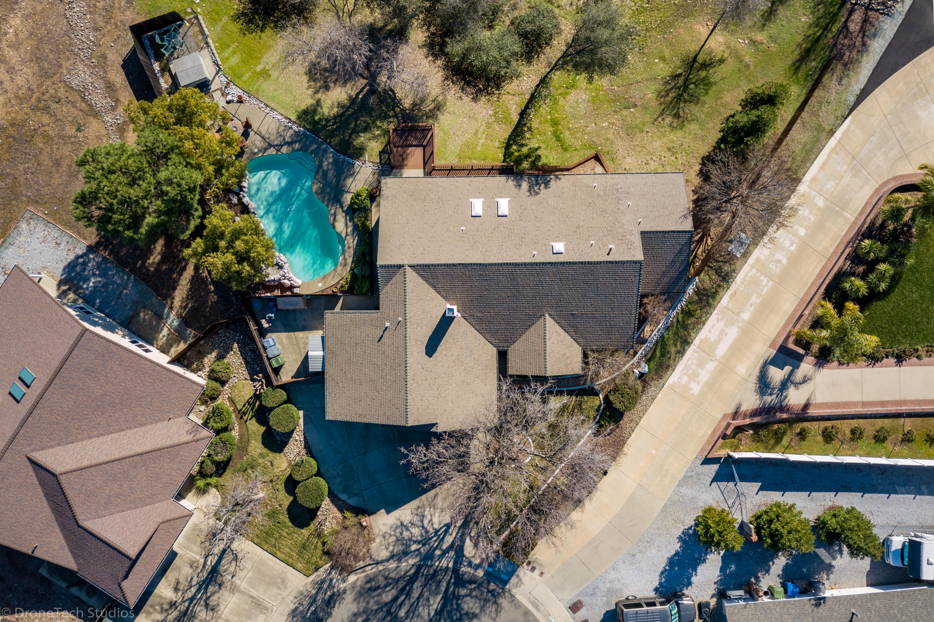 main property photo 59