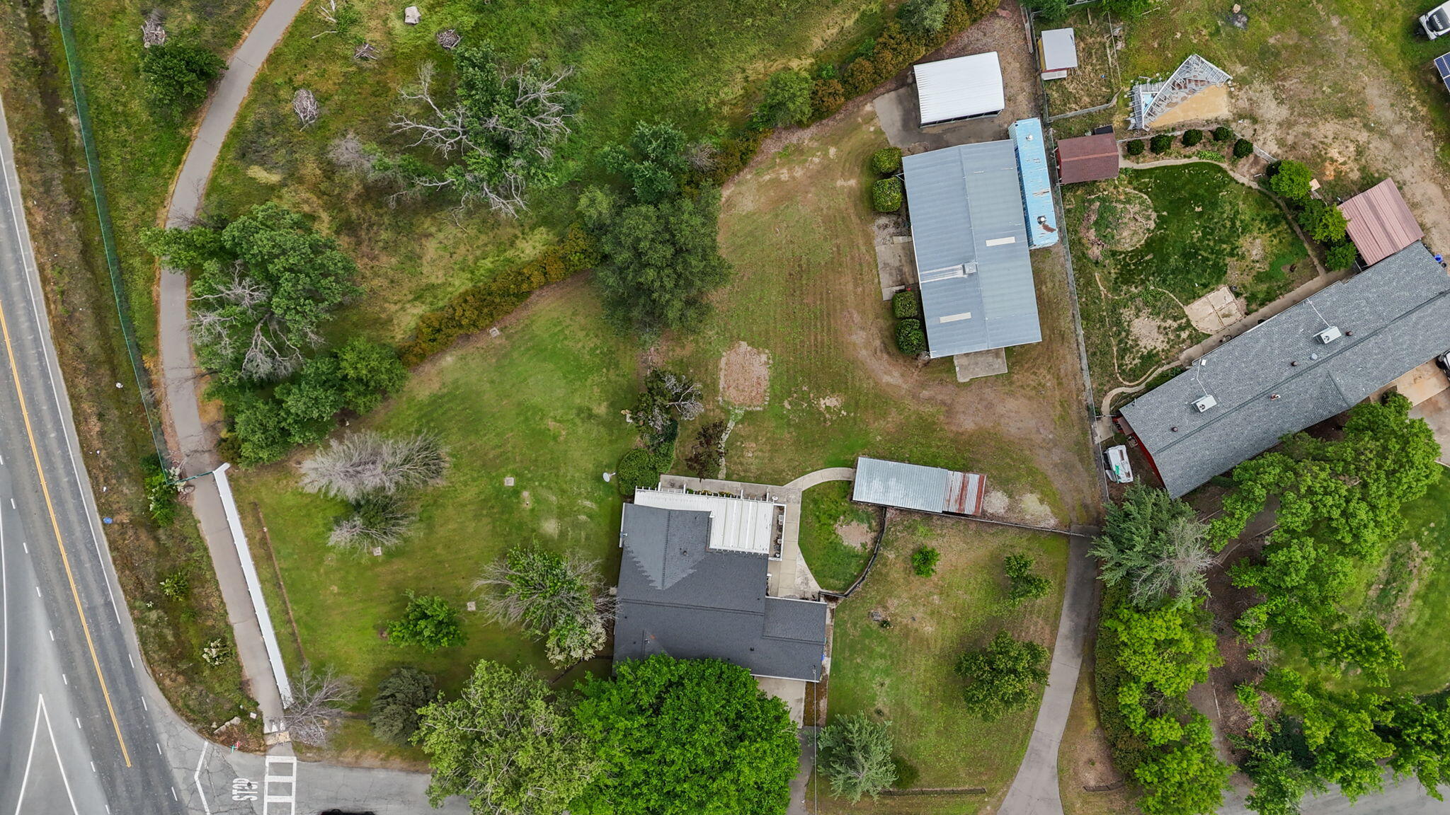 main property photo 48