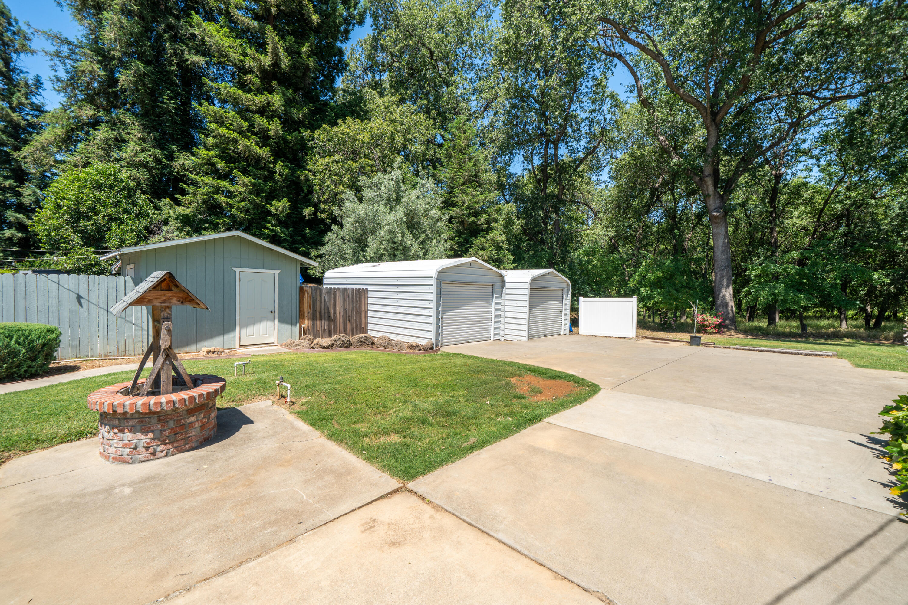 main property photo 51