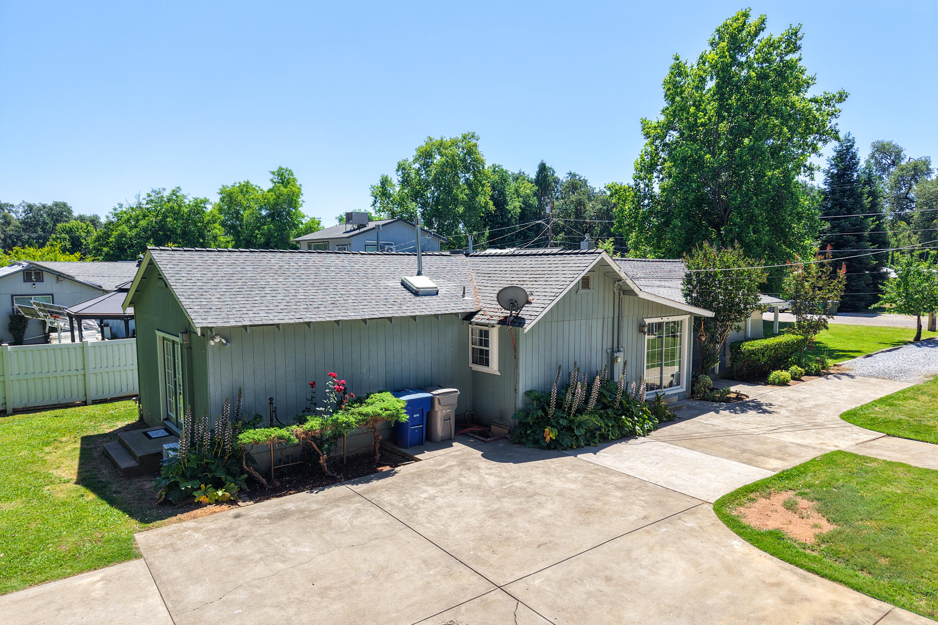 main property photo 66