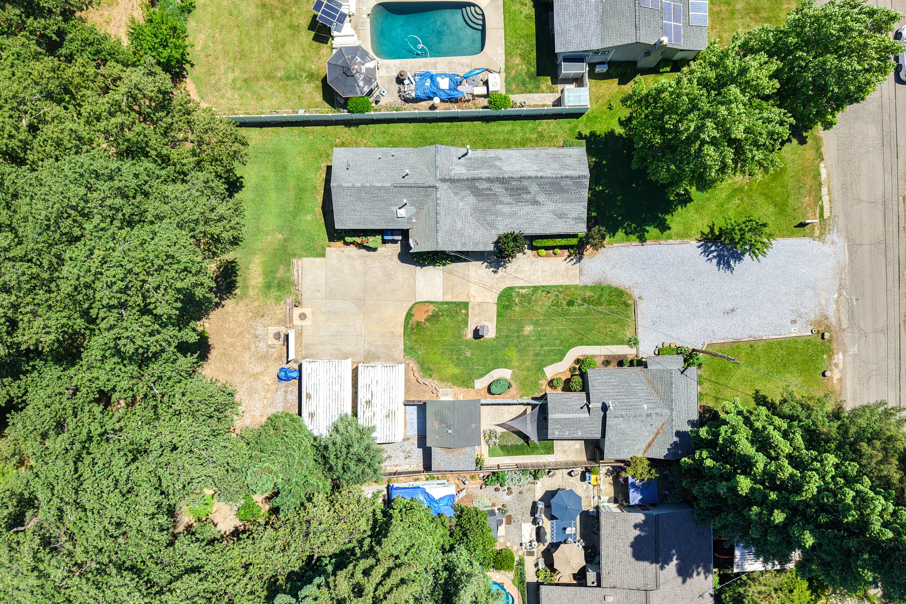 main property photo 75