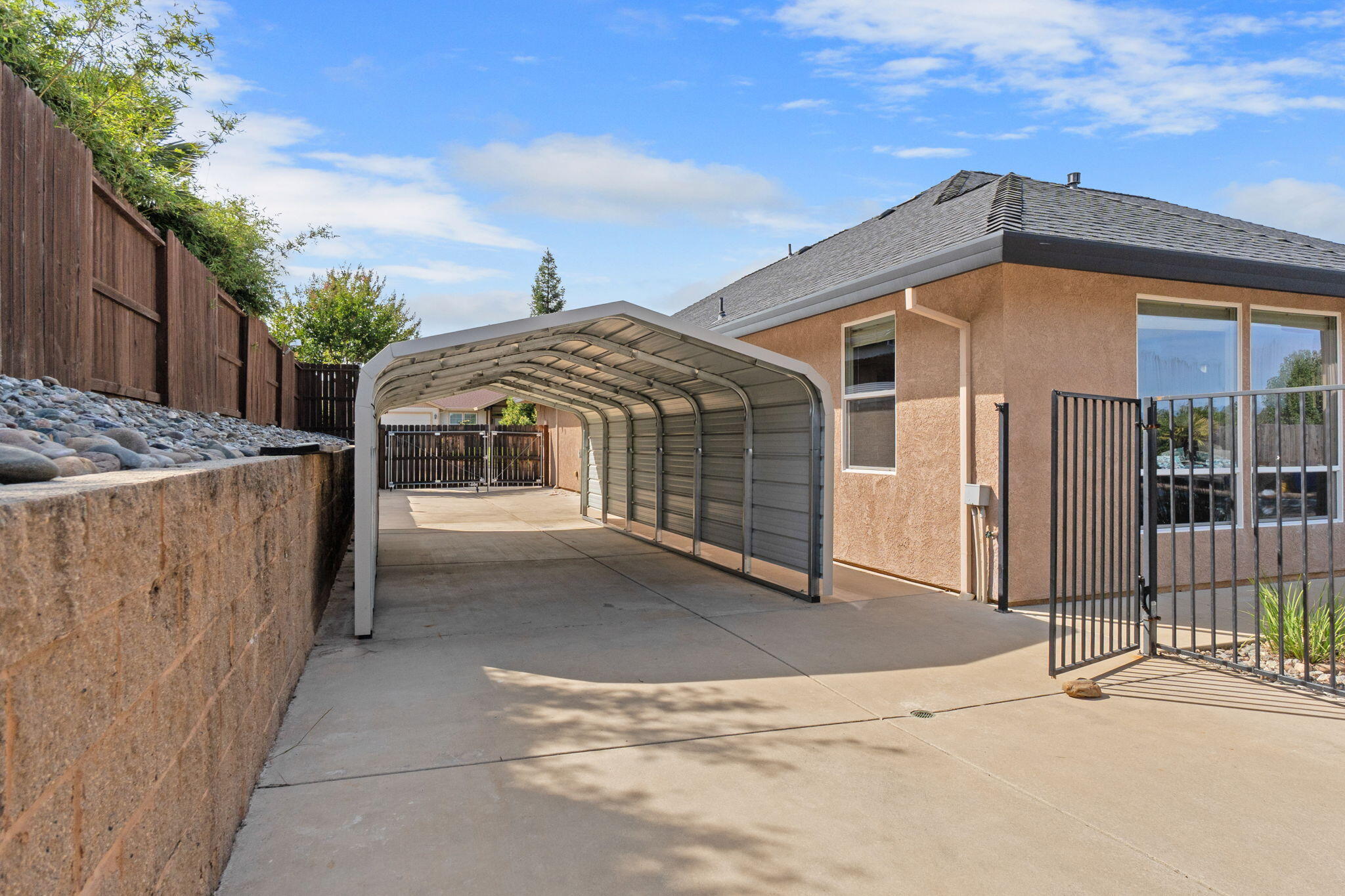 main property photo 68